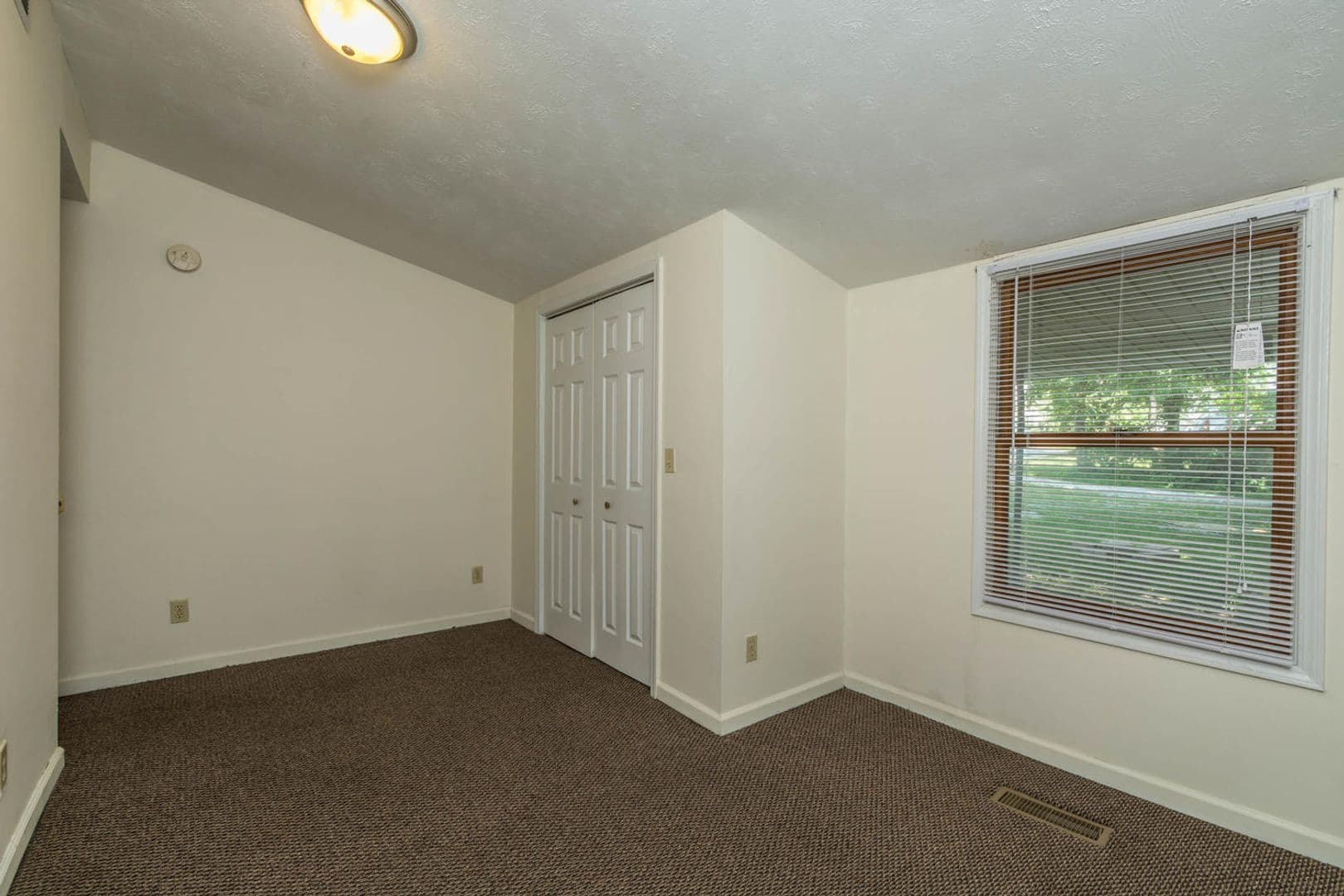 Bloomington House: 311 E 11th