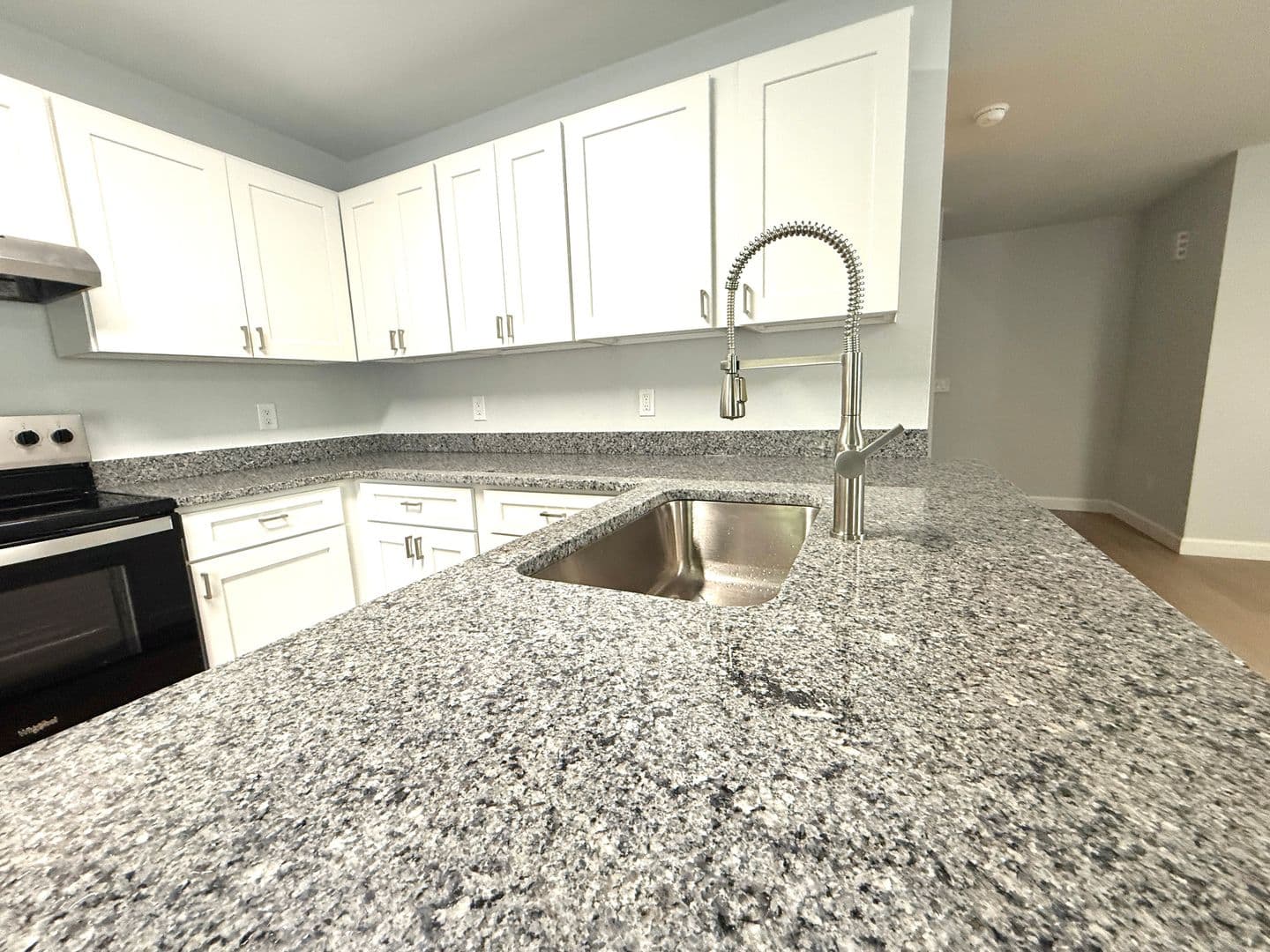 Blacksburg Apartment: 701 South Main St.