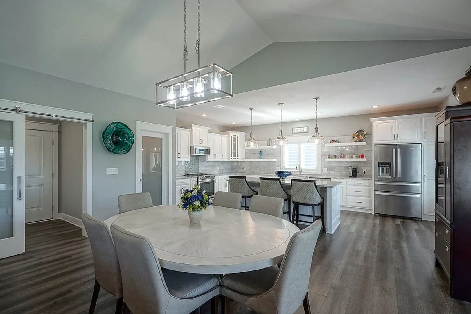 Bloomington House: 740 E Holland Drive
