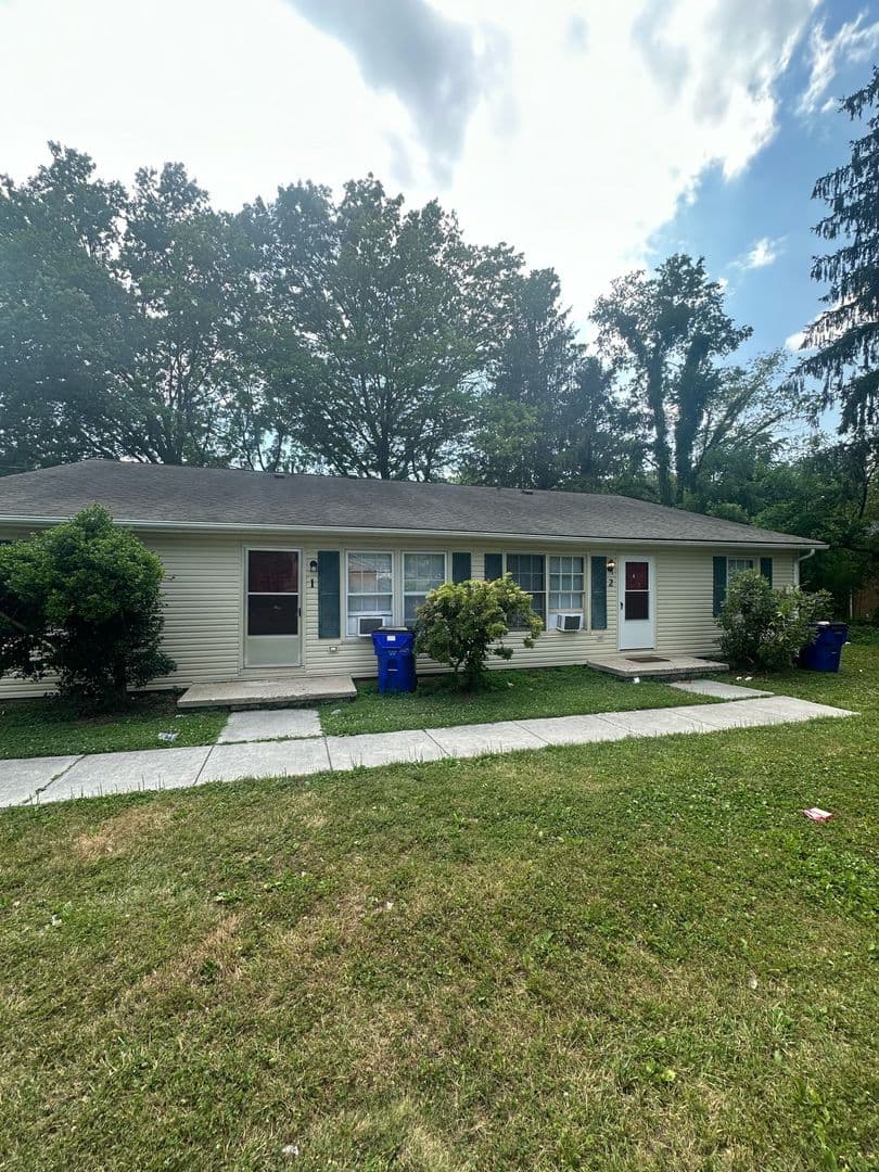 Blacksburg Apartment: 502 Warren Street