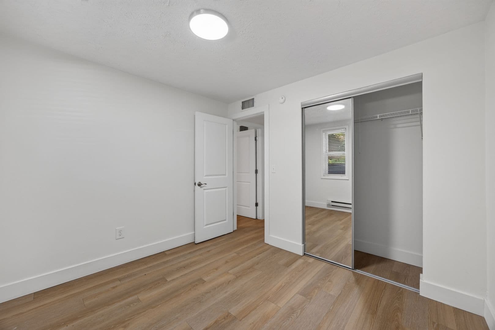 Bloomington Apartment: 400 S. Henderson St.