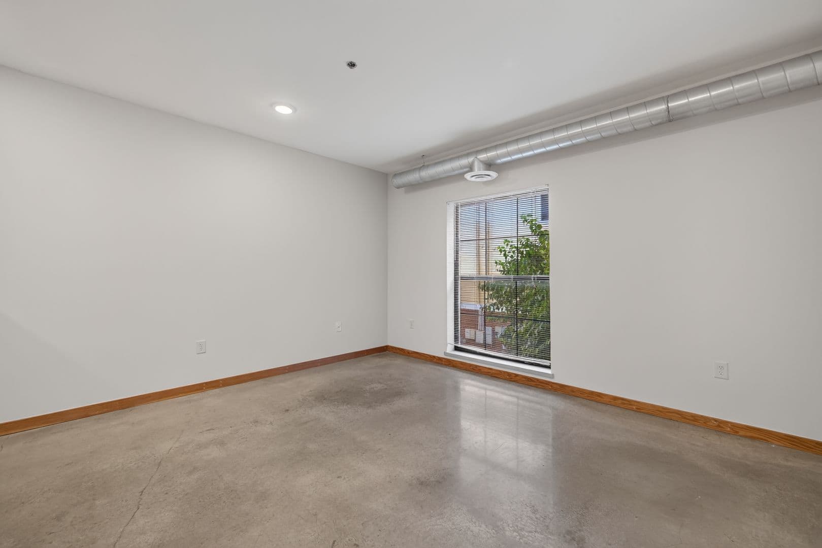 Bloomington Apartment: 219 E. 7th St.
