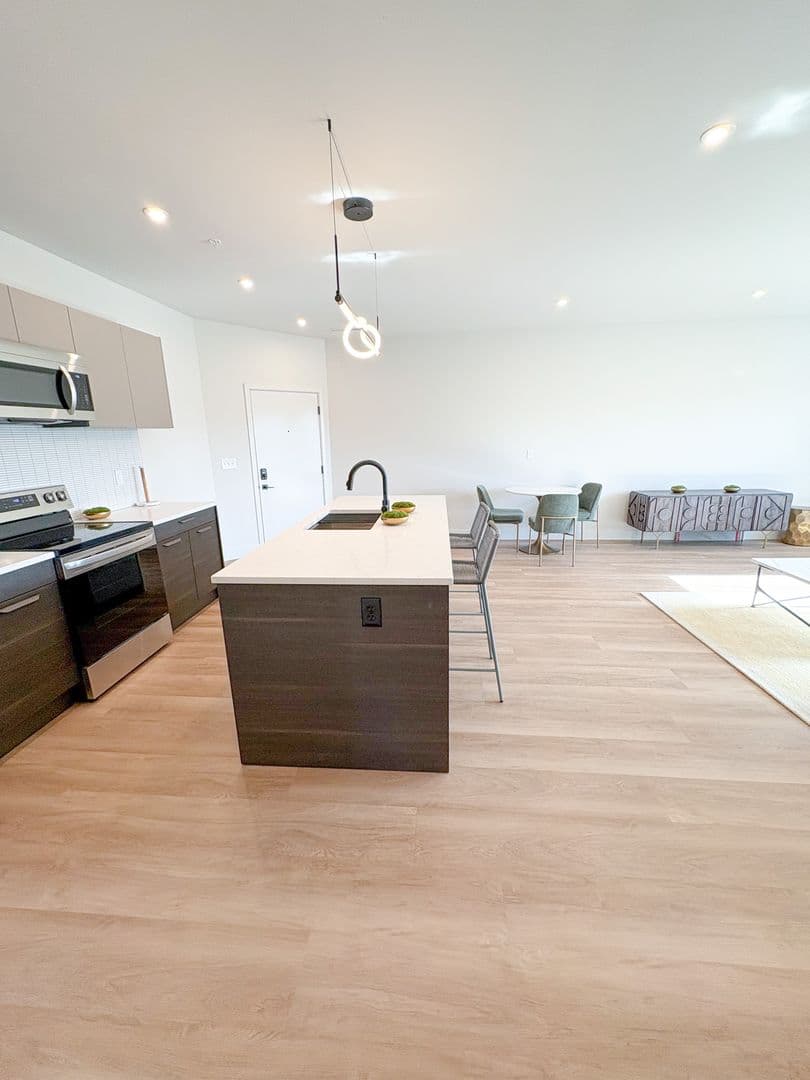 West Lafayette Apartment: 3597 Paramount Drive