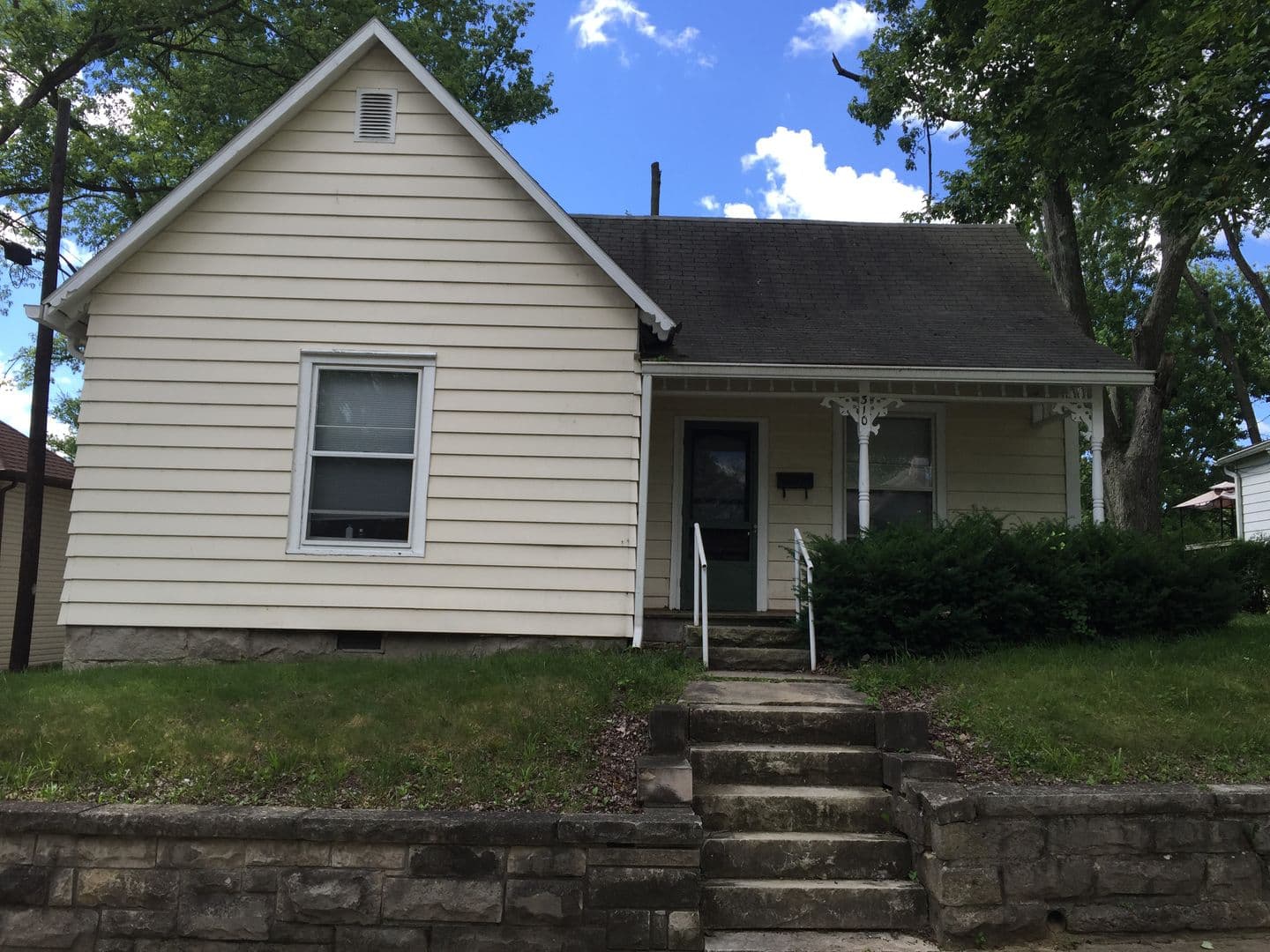 Bloomington House: 310 E 11th Street