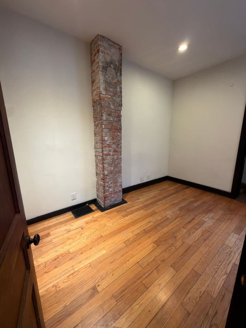Bloomington Apartment: 420 W 13th Street
