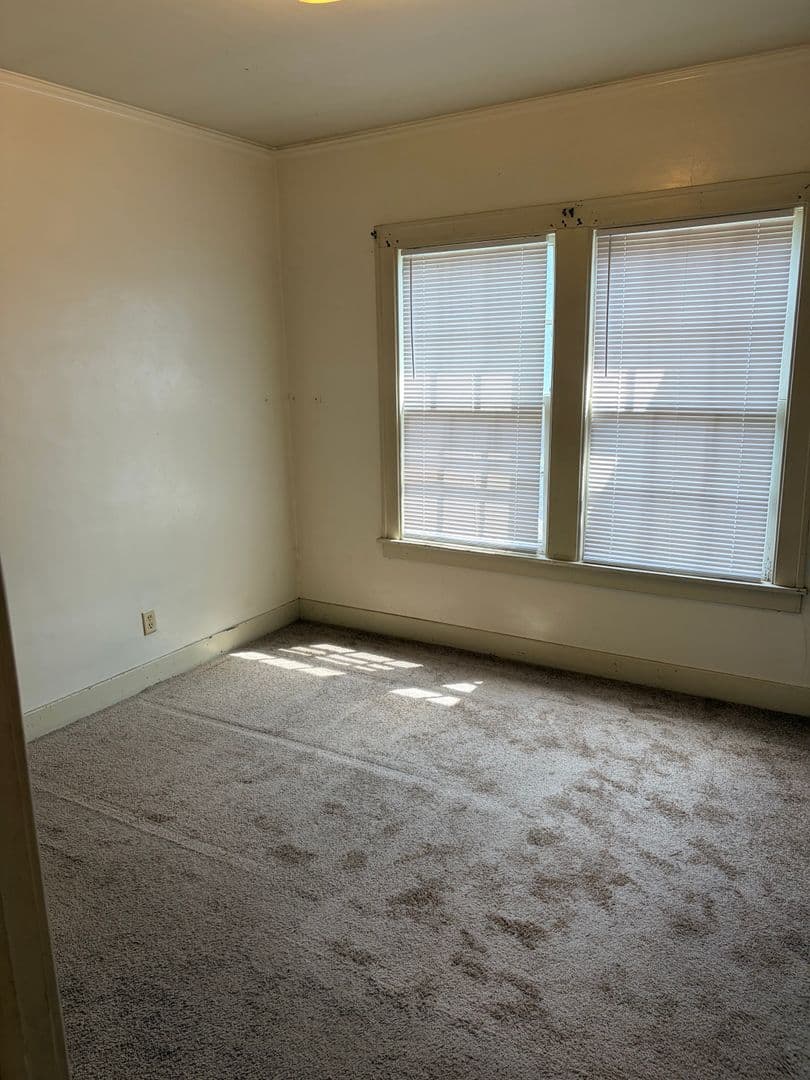 Bloomington Apartment: 111 E. Cottage Grove Ave