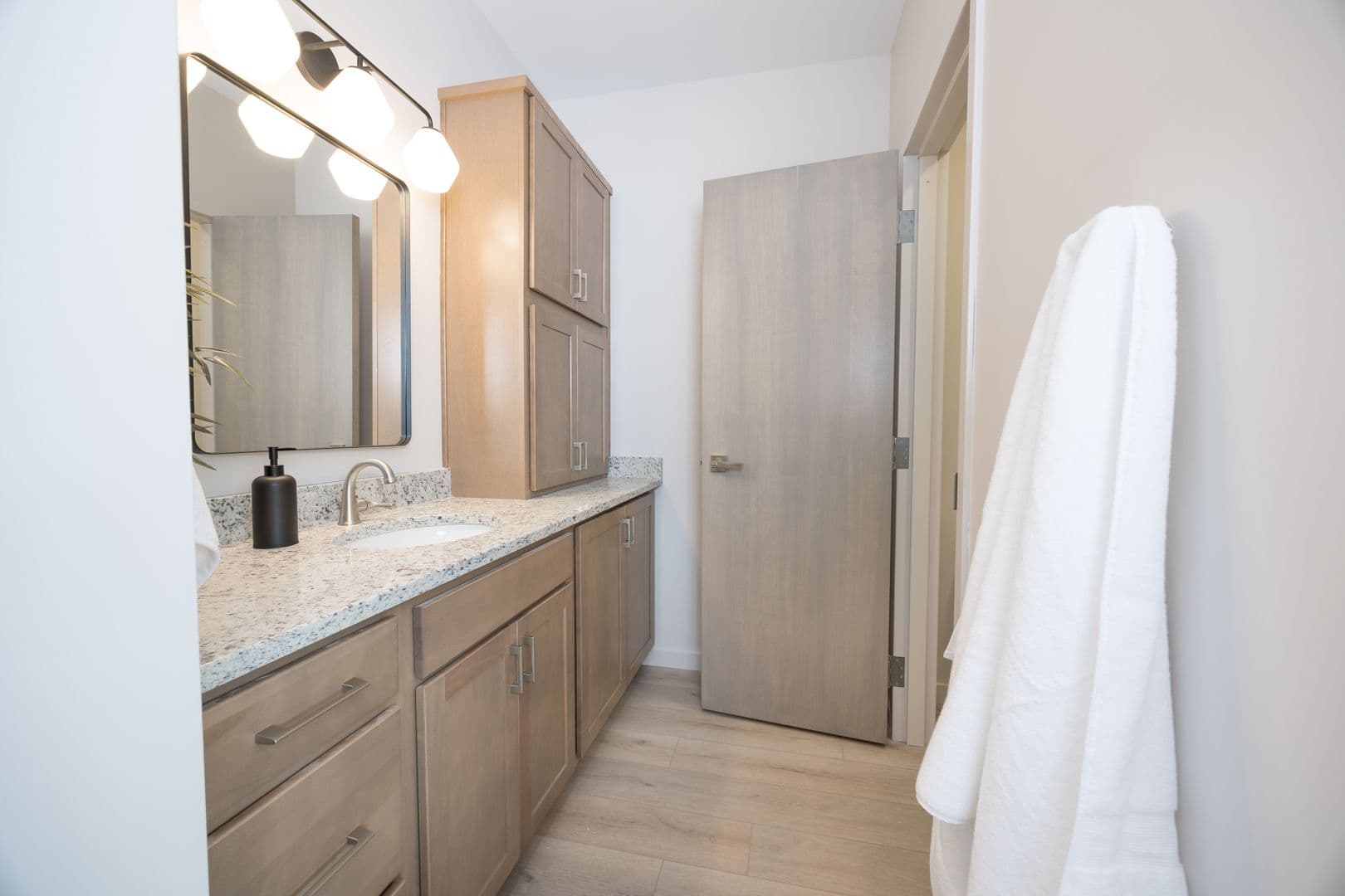 Remington Apartment: 301 W. Short Street