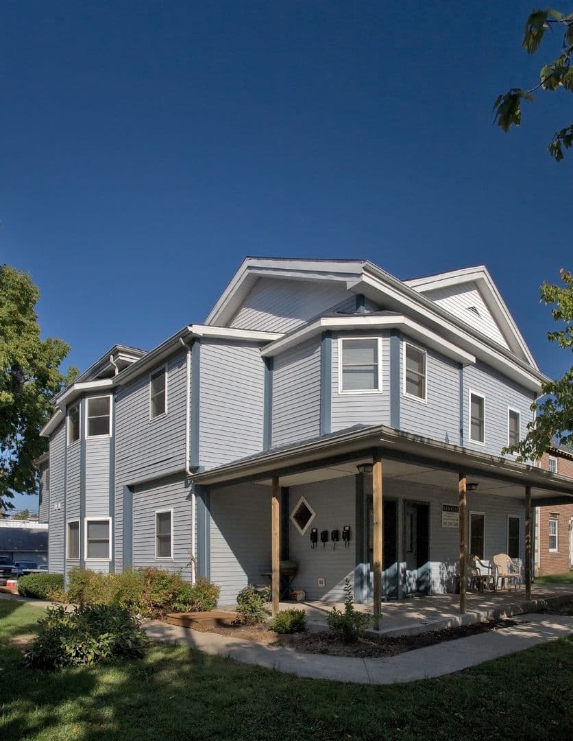 Lafayette Apartment: 516 N. 6th Street