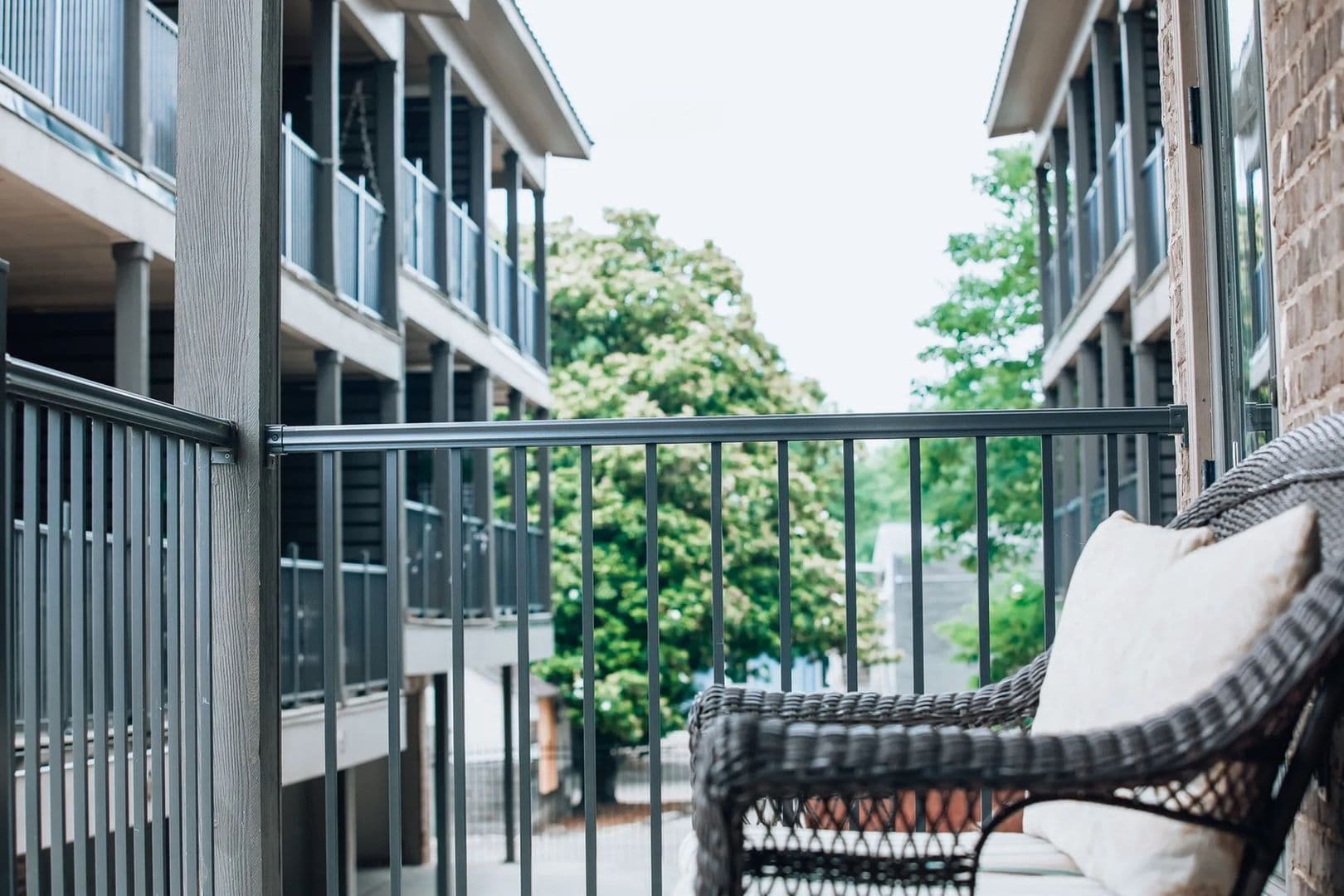 Auburn Apartment: 137 E Glenn Ave