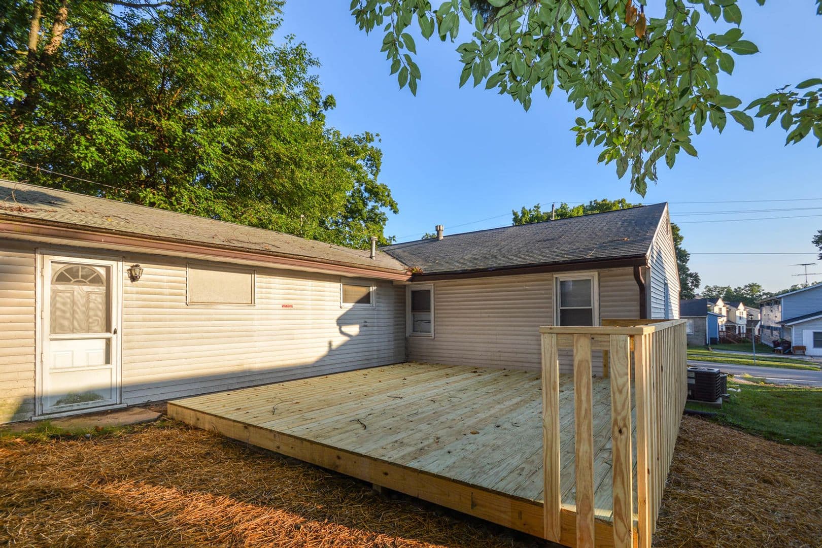 Bloomington Apartment: 404 E 20th St