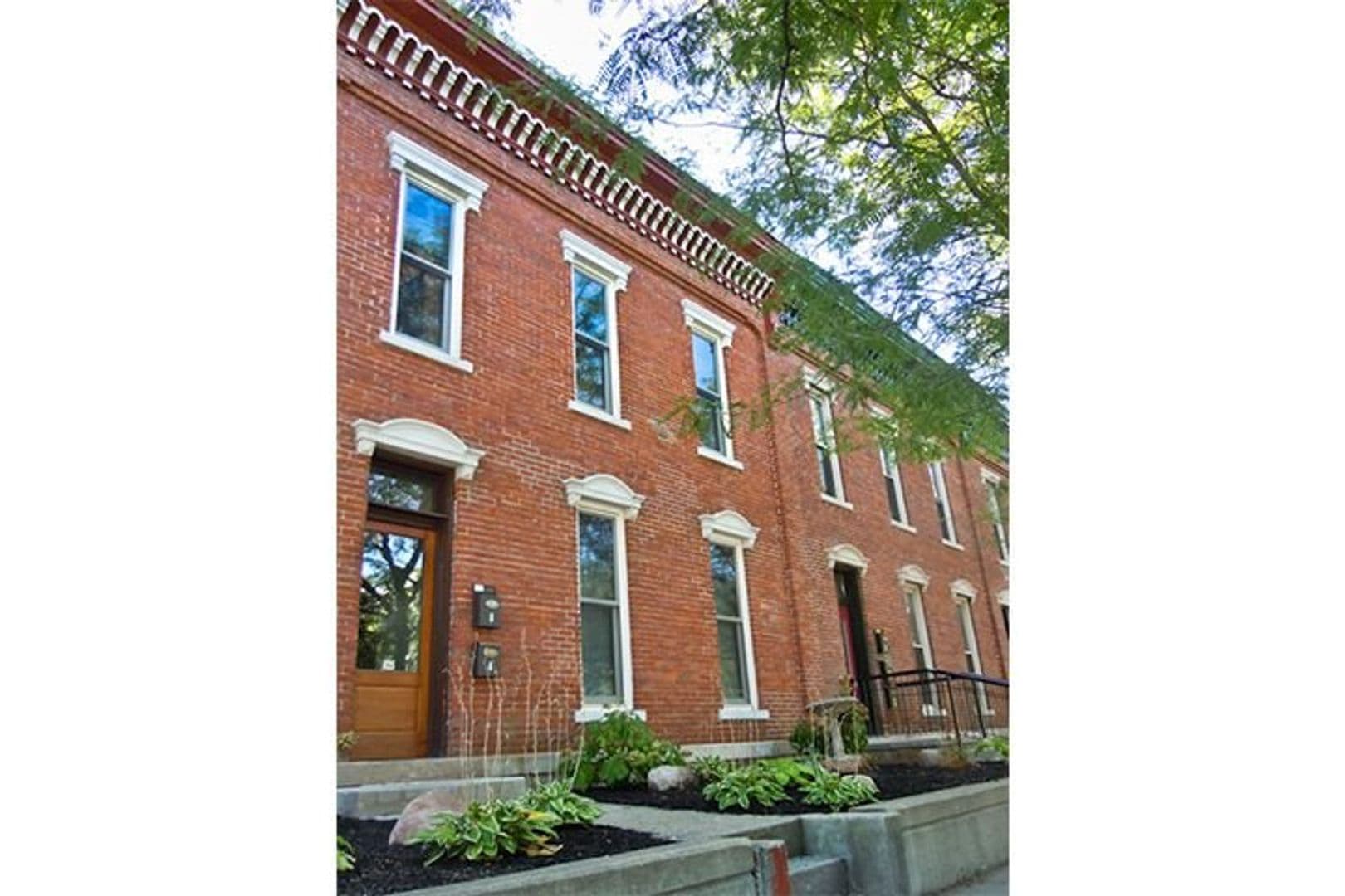 Lafayette Apartment: 425 N. 5th Street