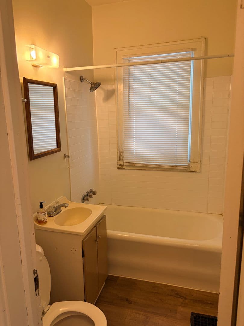 Bloomington Apartment: 111 E. Cottage Grove Ave