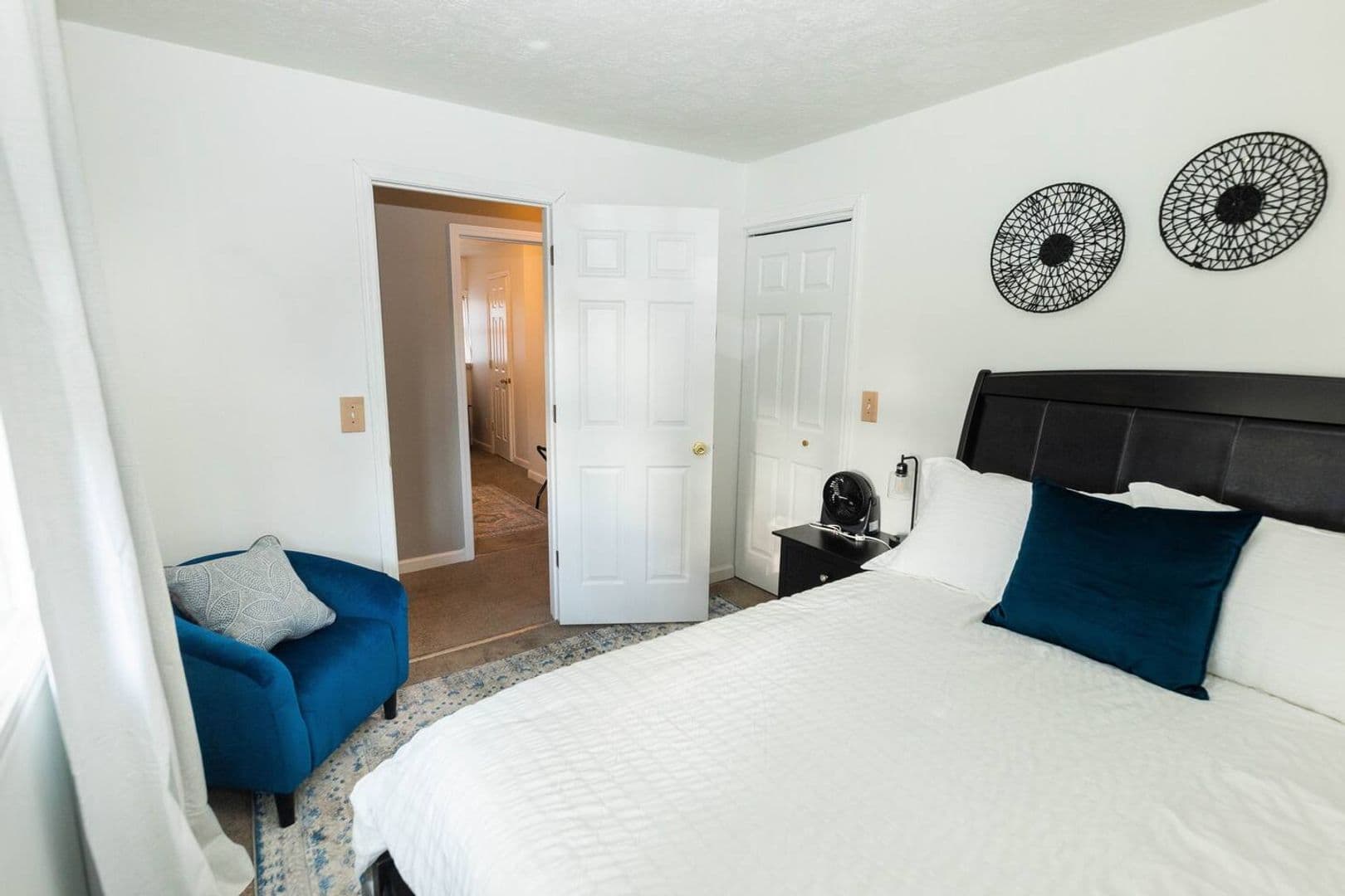 Bloomington House: 2708 S Rogers - 2708