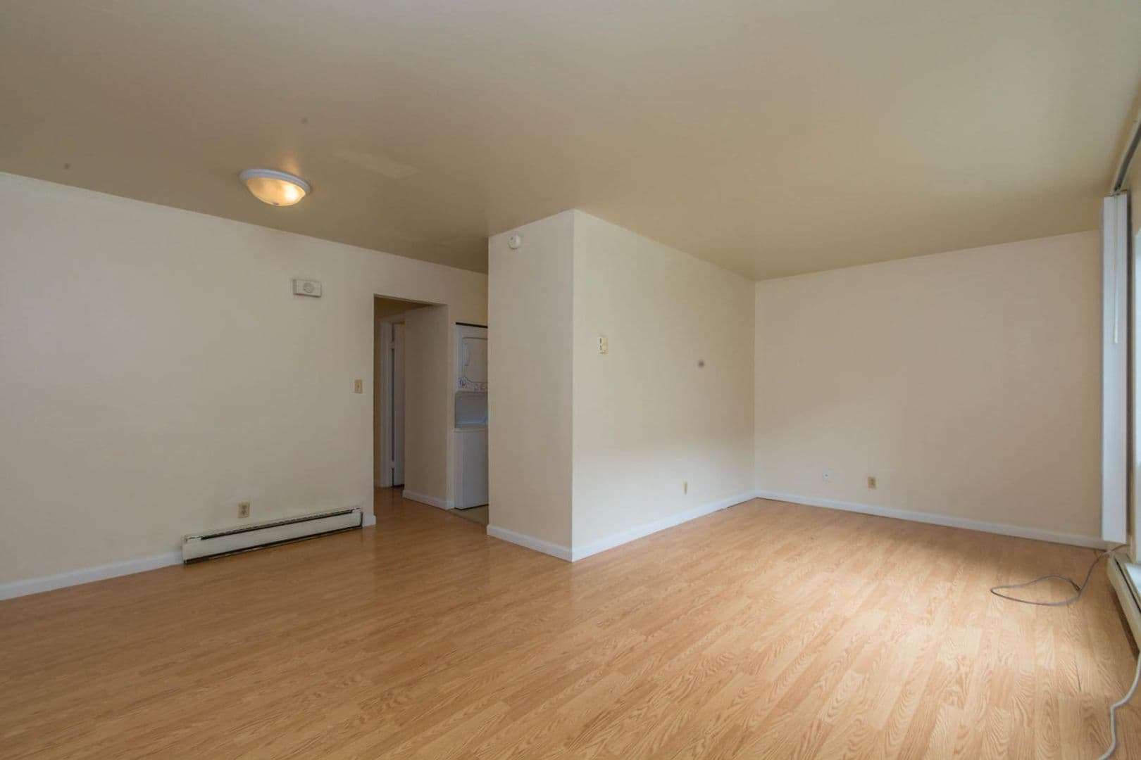 Bloomington Apartment: 413 E 8th