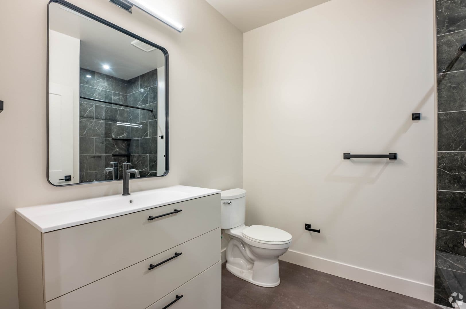 West Lafayette Apartment: 3597 Paramount Drive