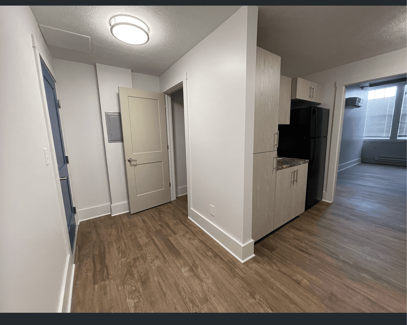Lafayette Apartment: 300 N. 5th Street