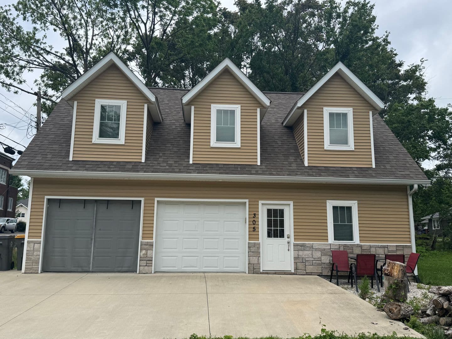 Bloomington House: 305 E Wylie Street