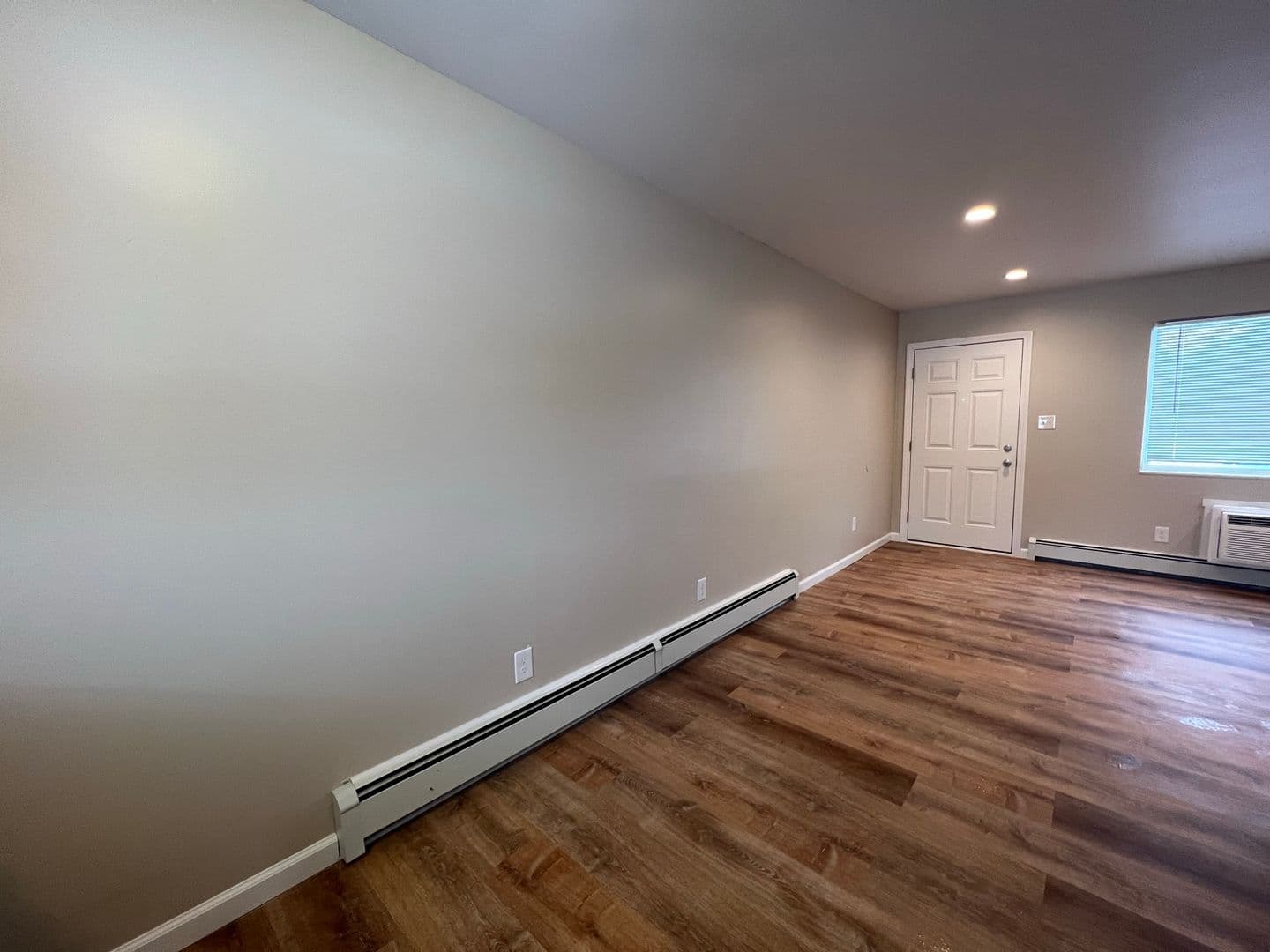 Flushing Apartment: 5247 Harold Dr