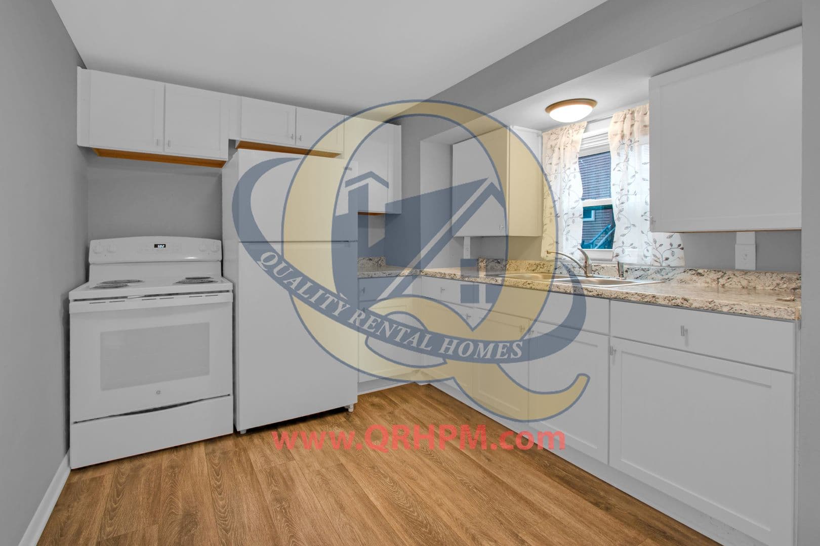 Clio Apartment: S Mill St