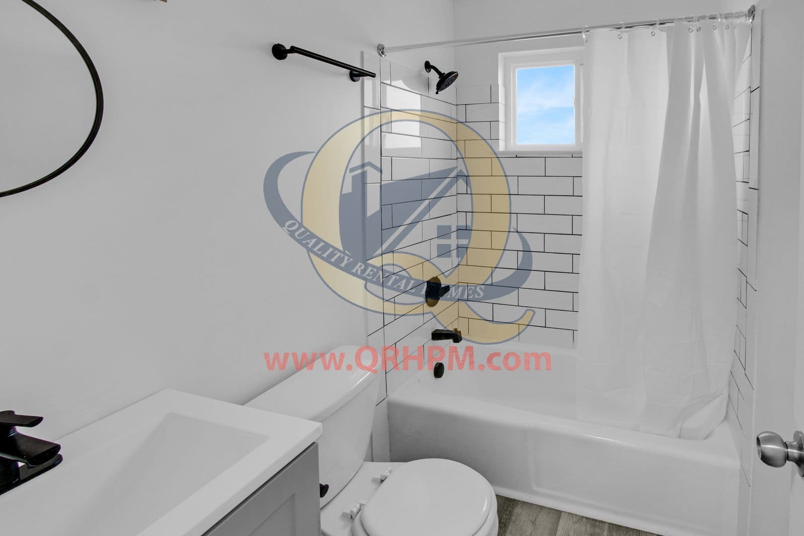 Flint Apartment: 3901 N Averill Ave