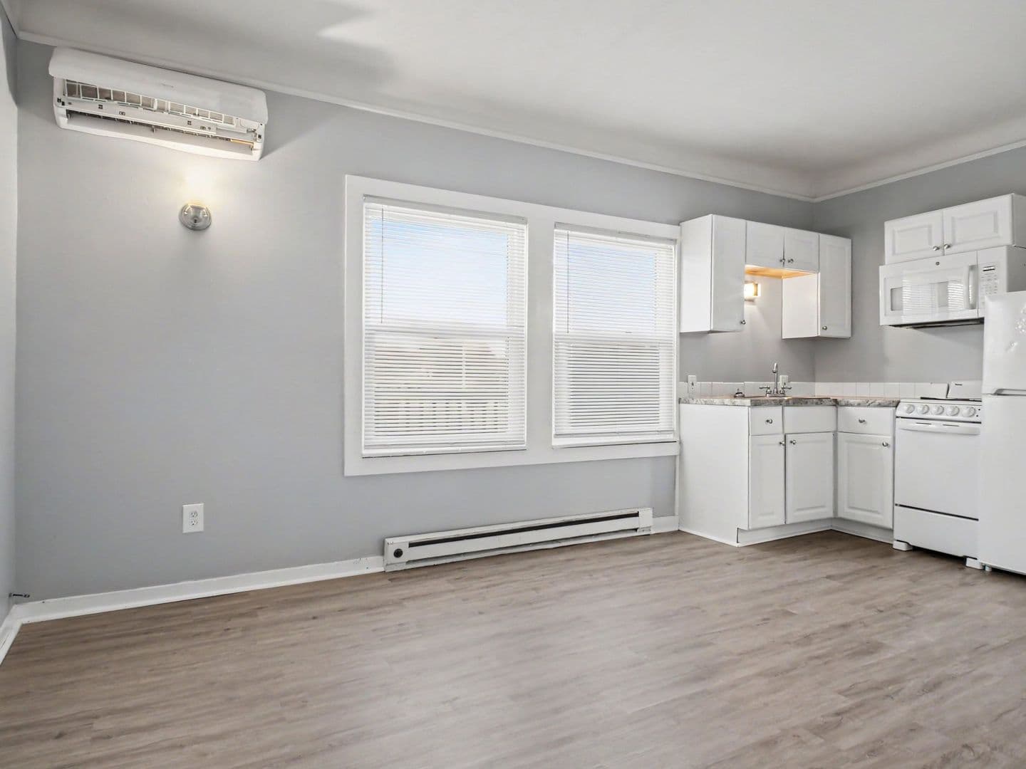 Clio Apartment: S Mill St