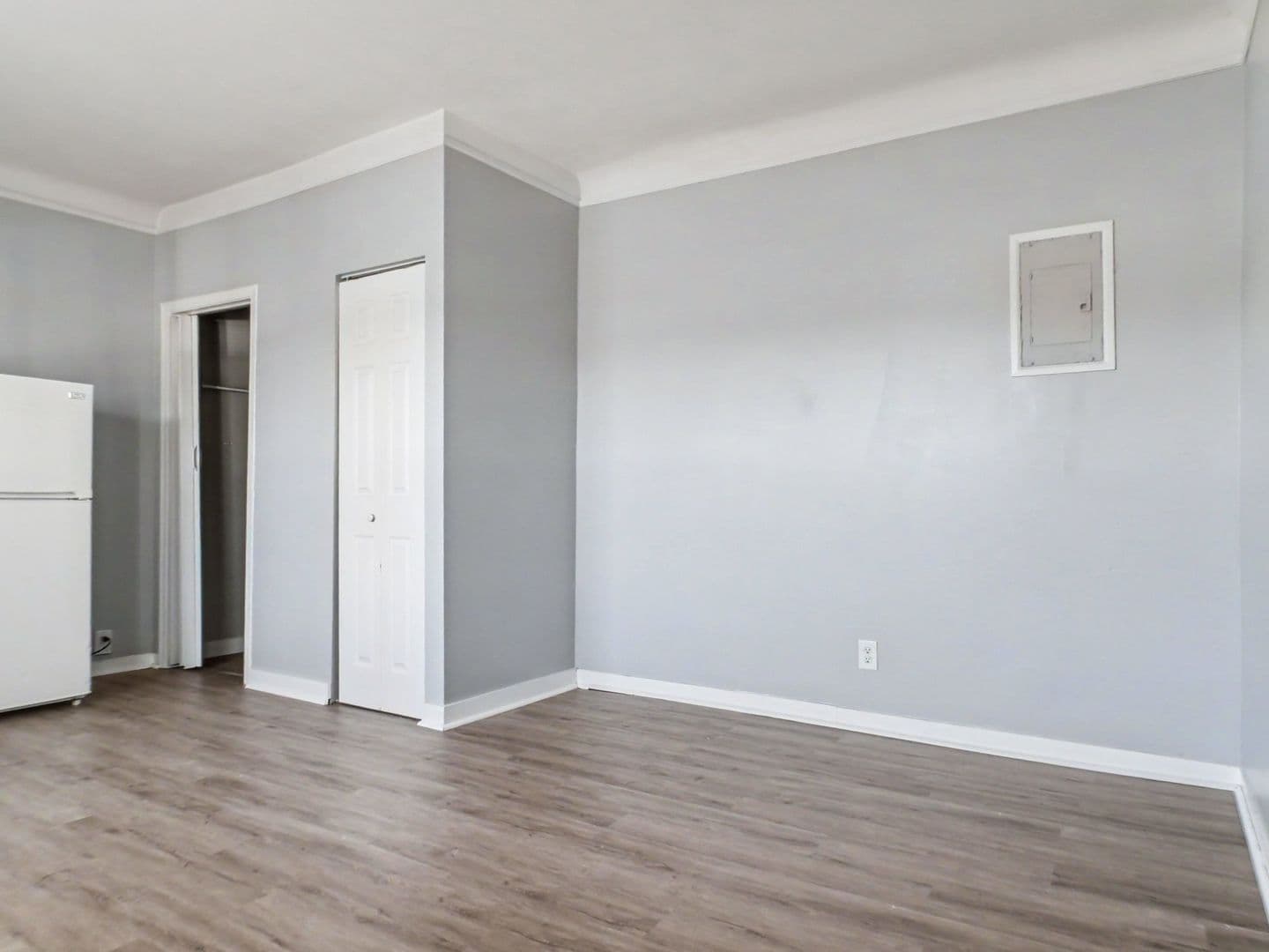 Clio Apartment: S Mill St