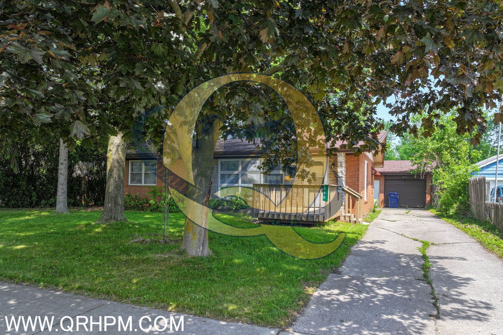 Saginaw House: 490 Schust Rd