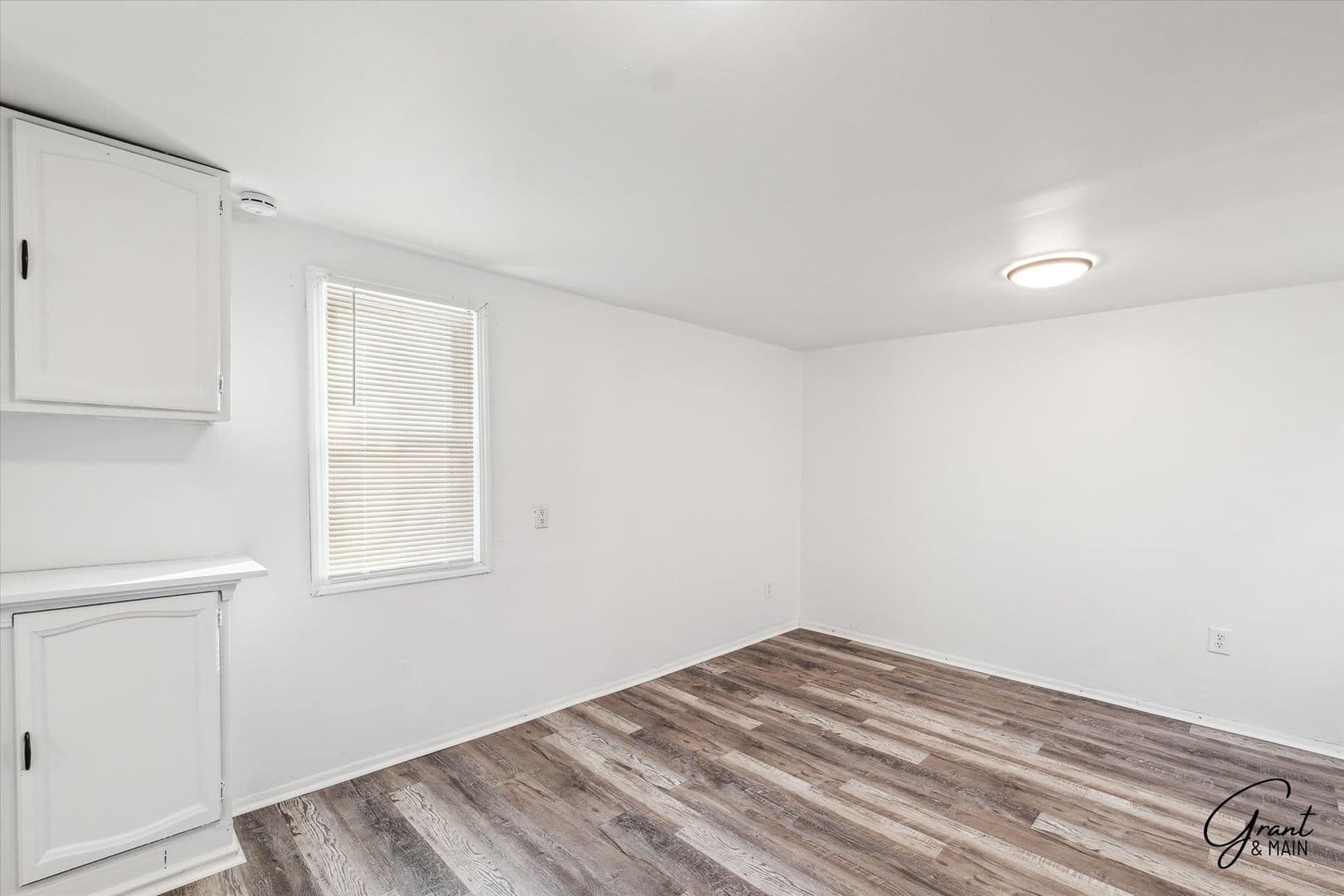Warren House: 2615 Emmons