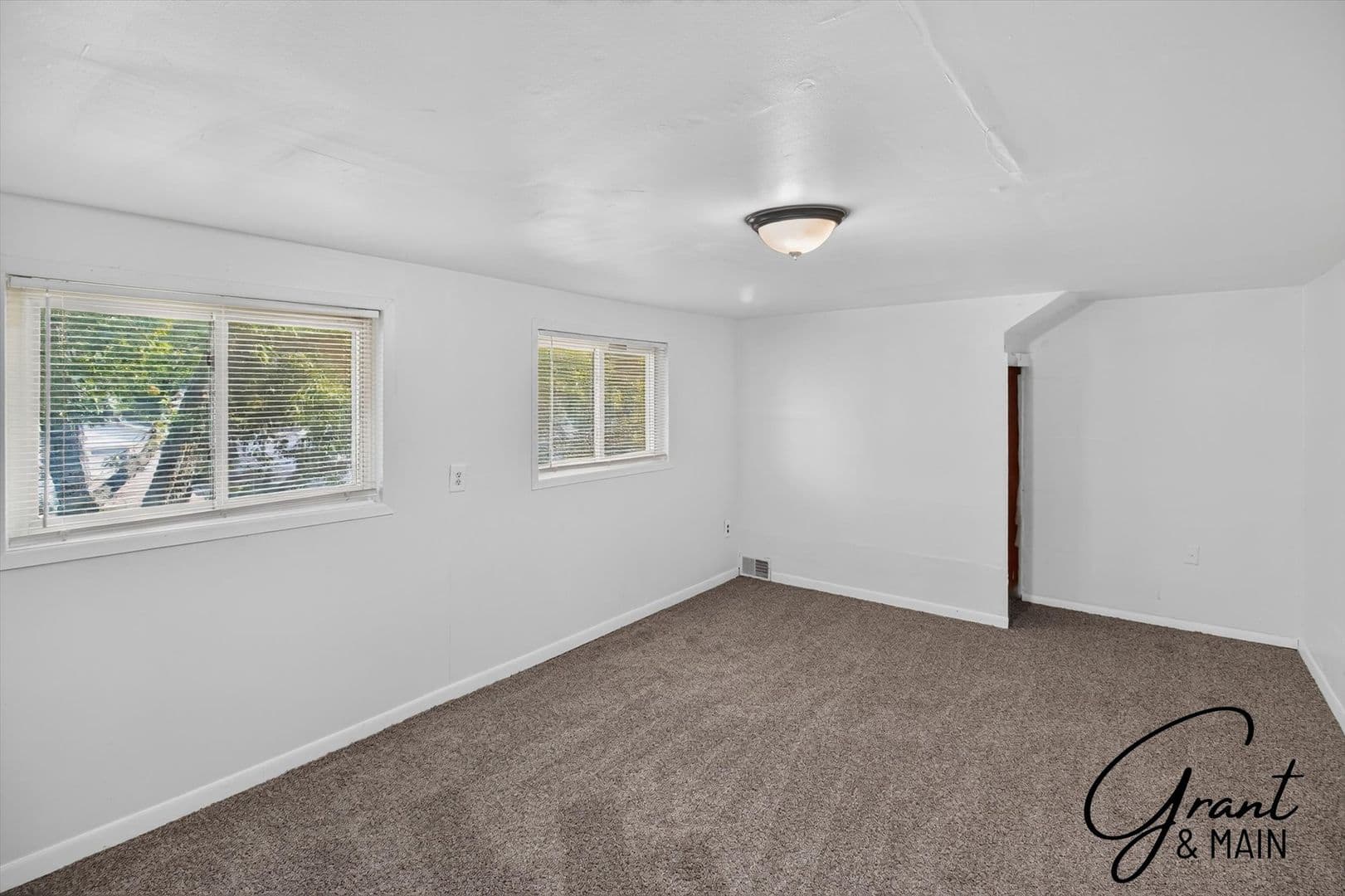 Eastpointe House: 21787 Nevada