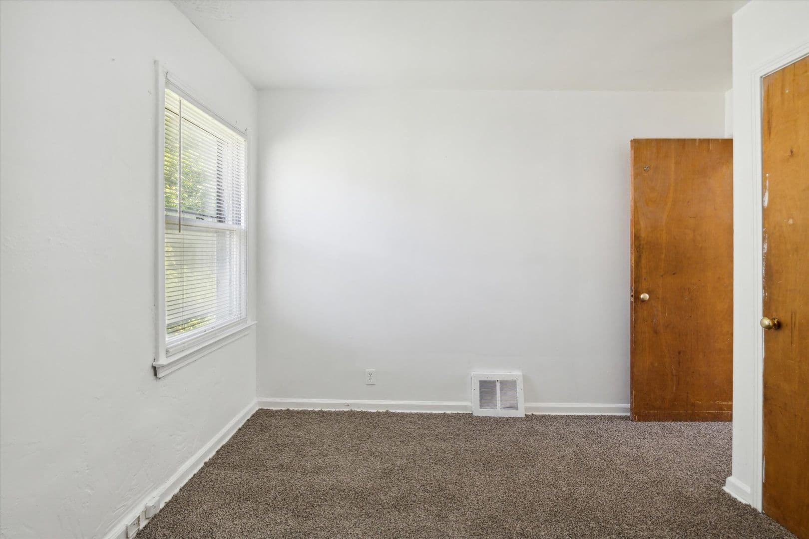 Detroit House: 19400 Harlow