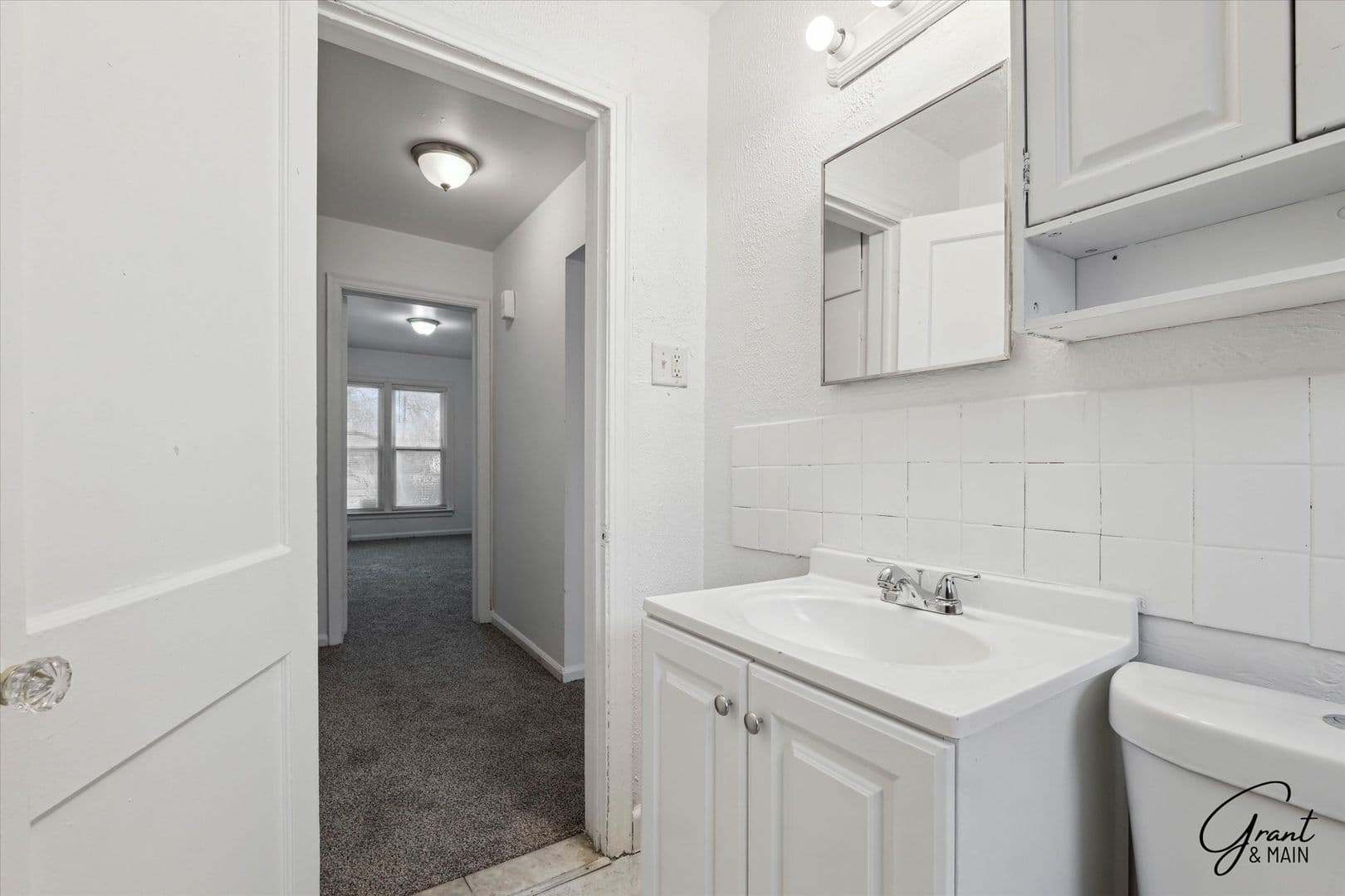 Detroit Apartment: 15818 Puritan
