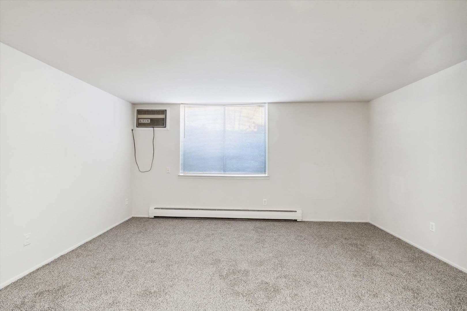 Detroit Apartment: 23740 Fenkell