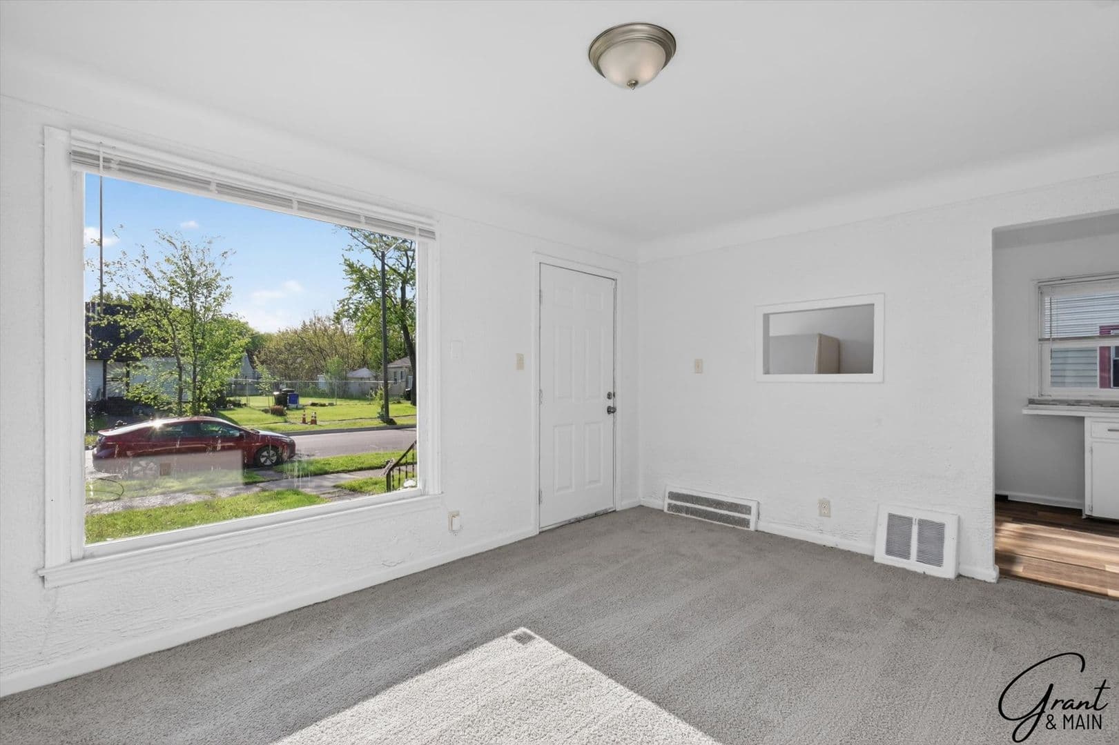 Detroit House: 20259 Oakfield
