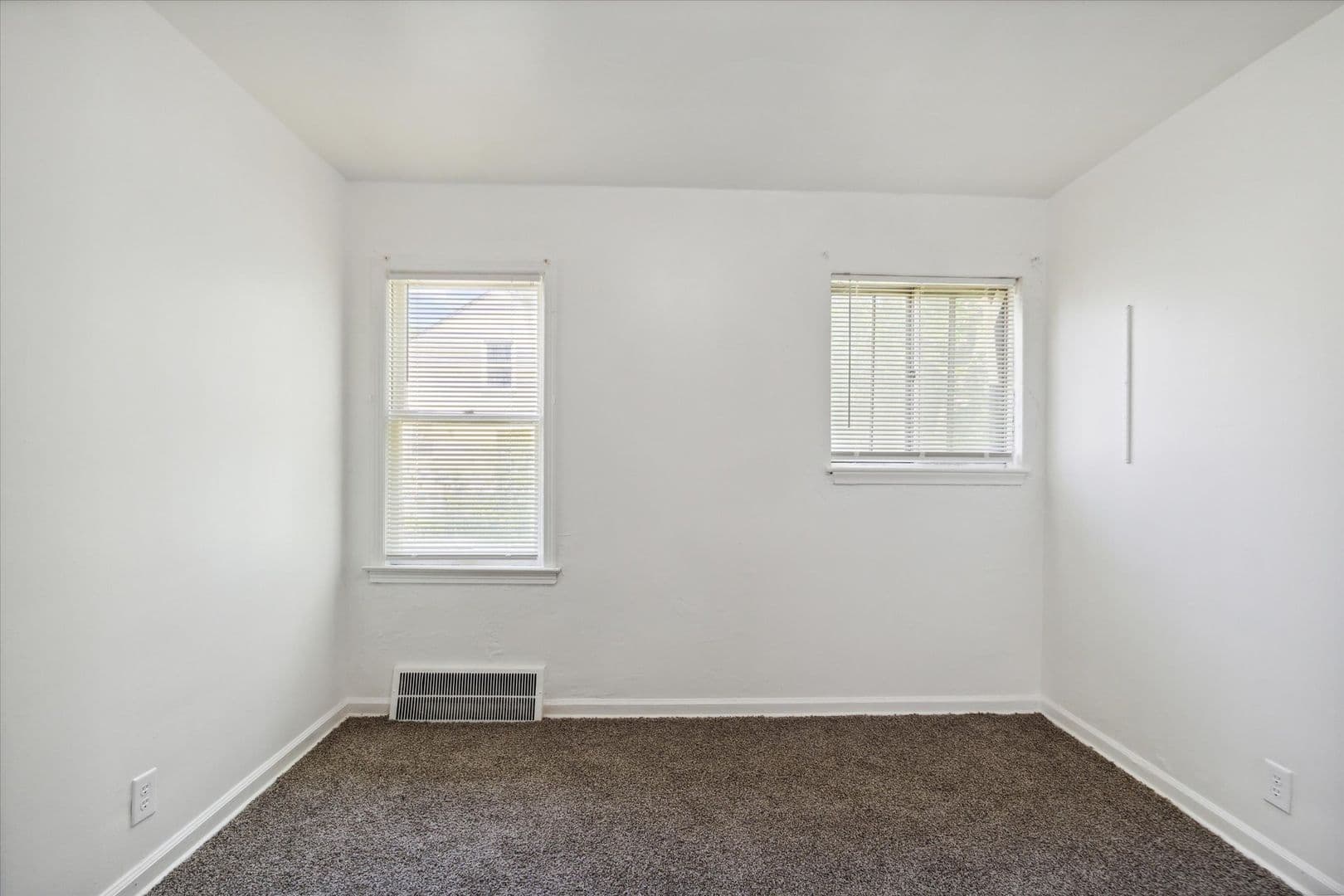 Detroit House: 19400 Harlow