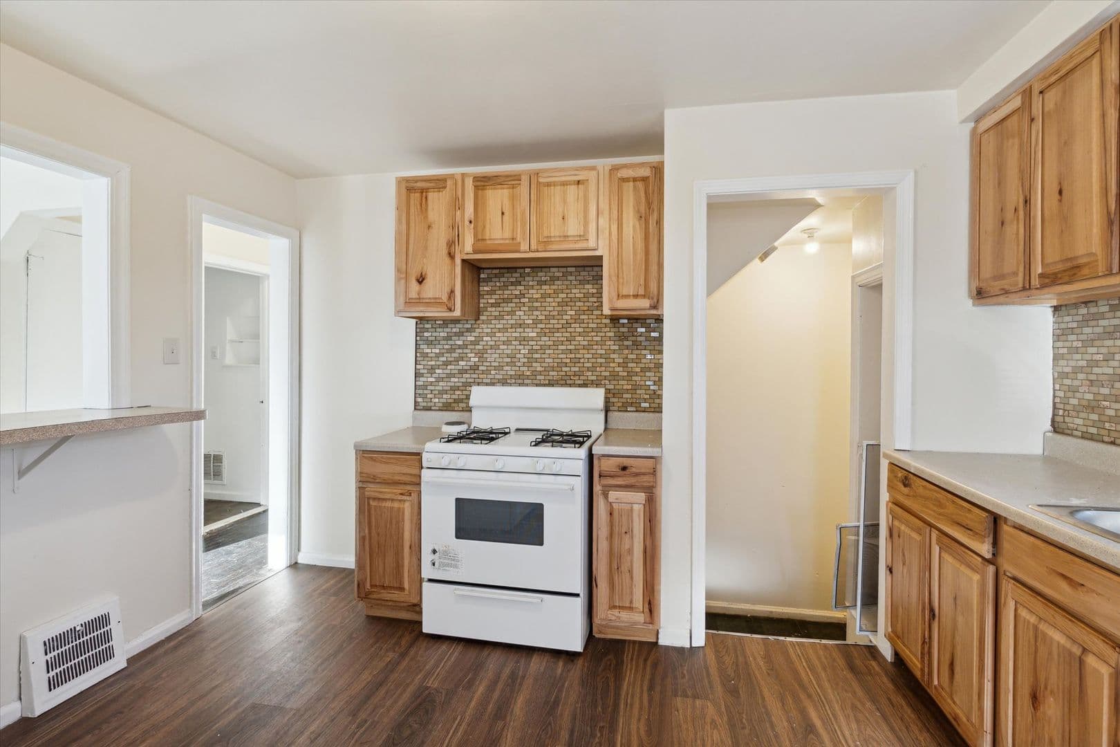Detroit House: 8615 Strathmoor
