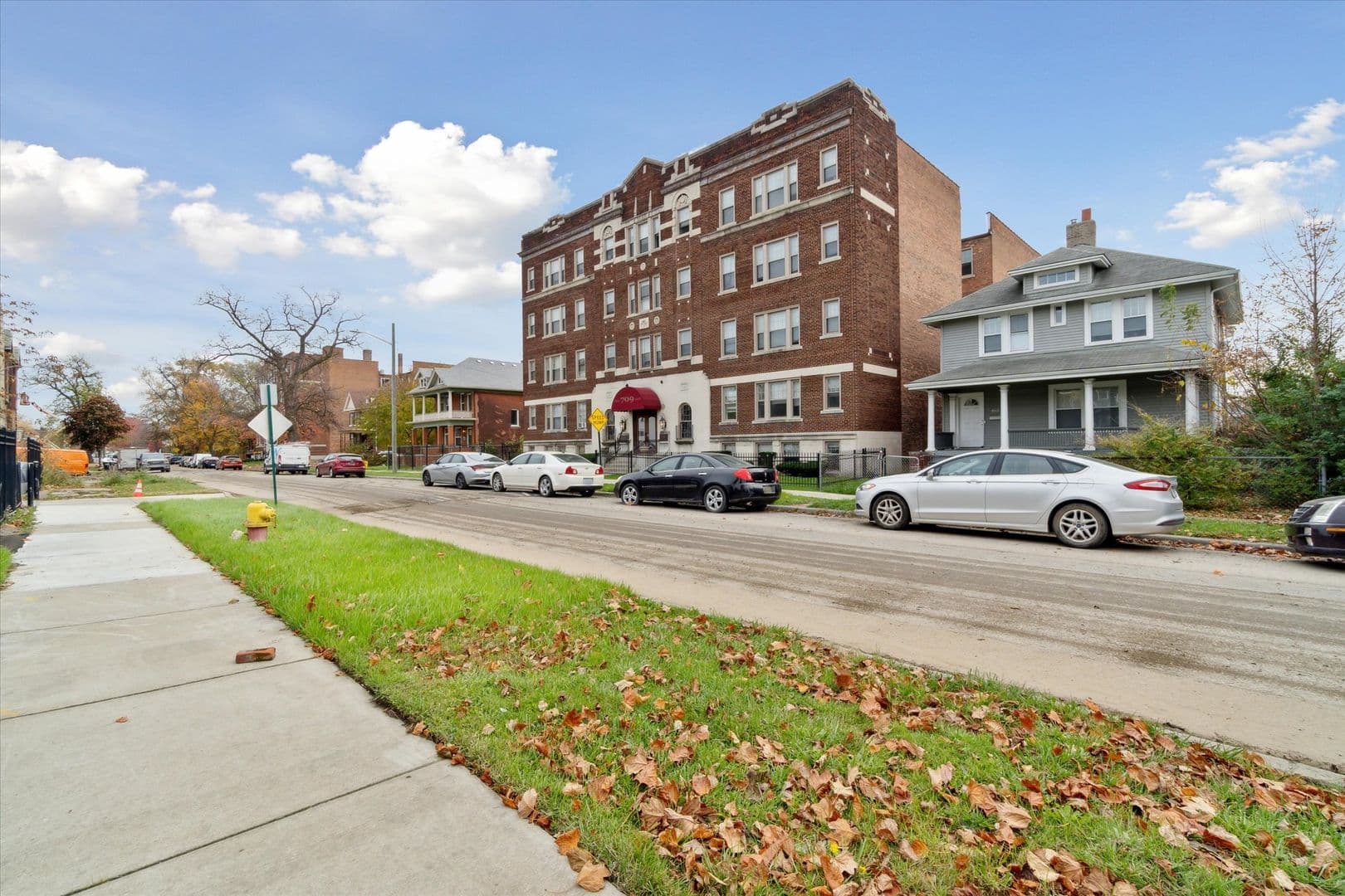 Detroit Apartment: 709 Hazelwood