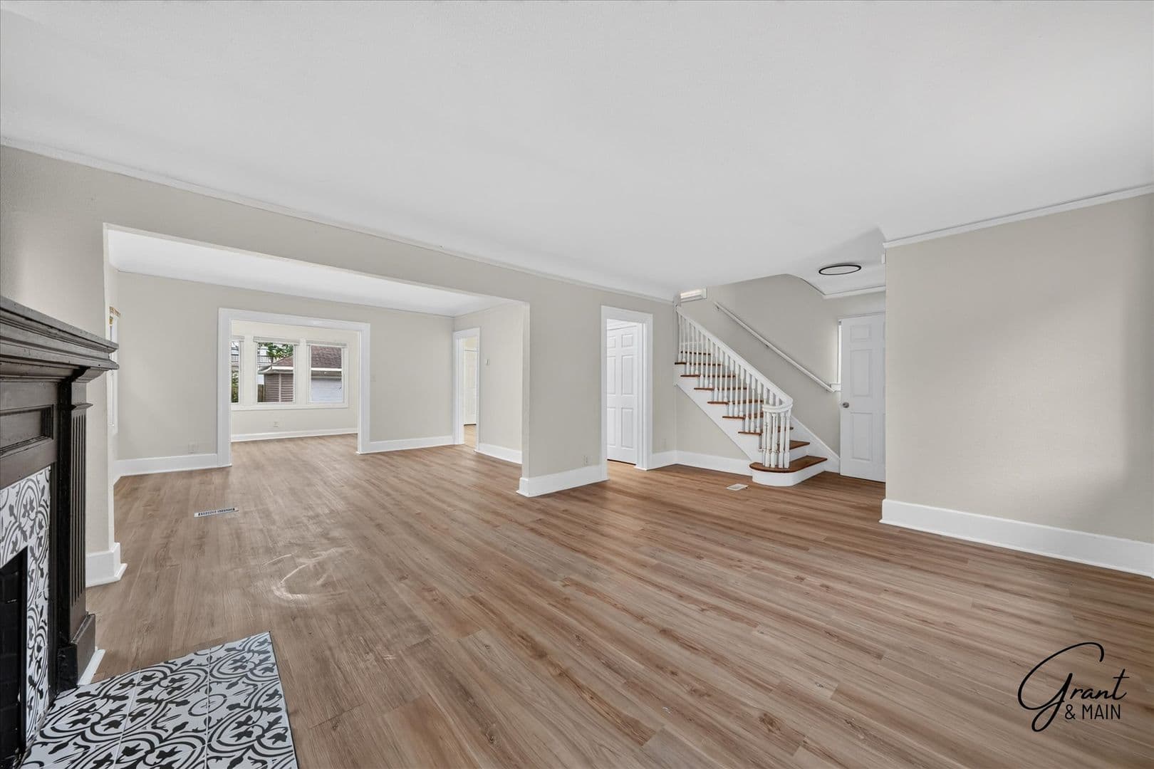 Detroit House: 2633 Burlingame St