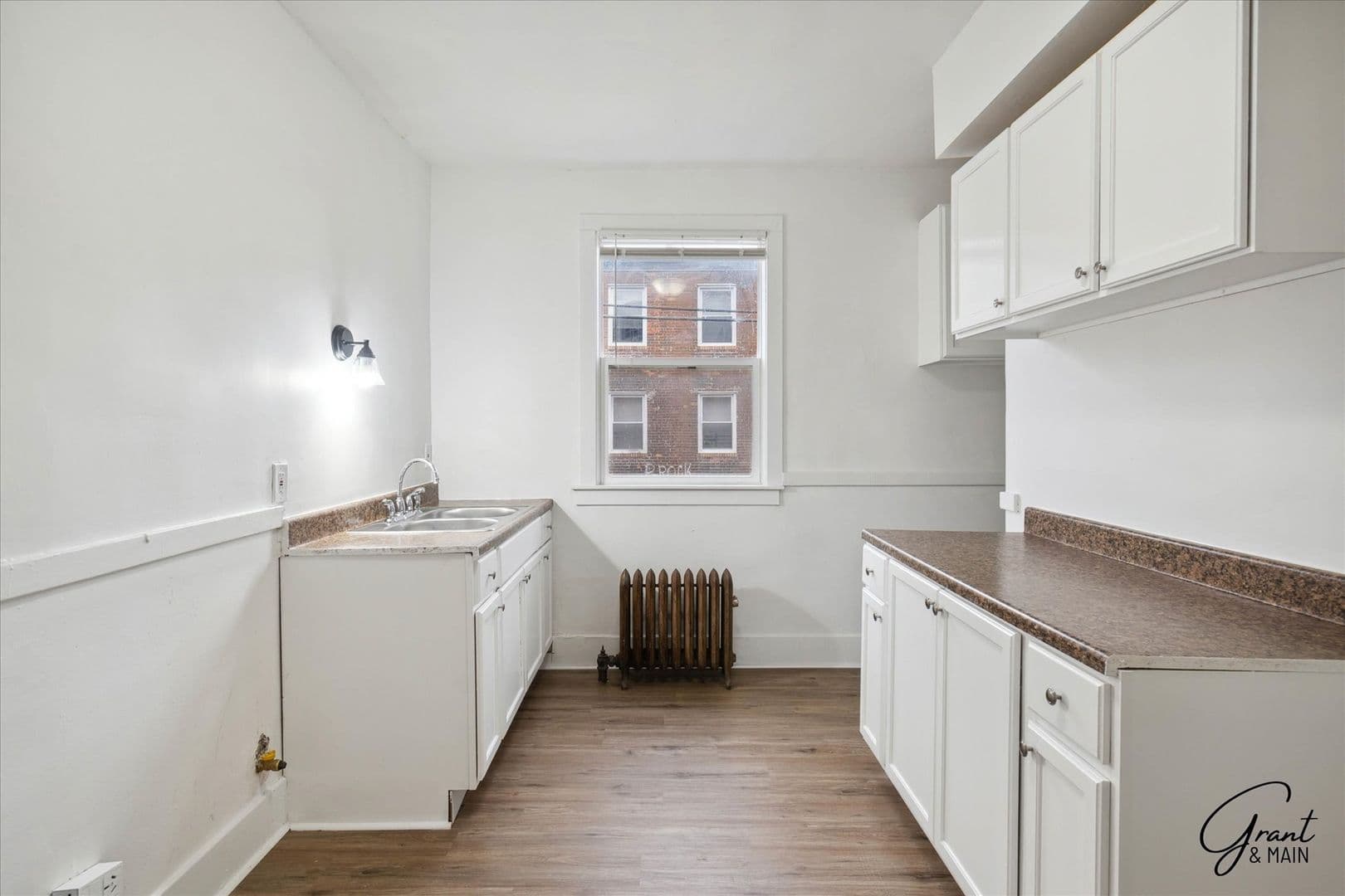 Detroit Apartment: 2433 Pasadena St.