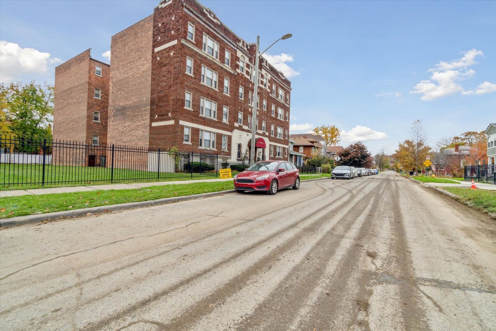 Detroit Apartment: 709 Hazelwood
