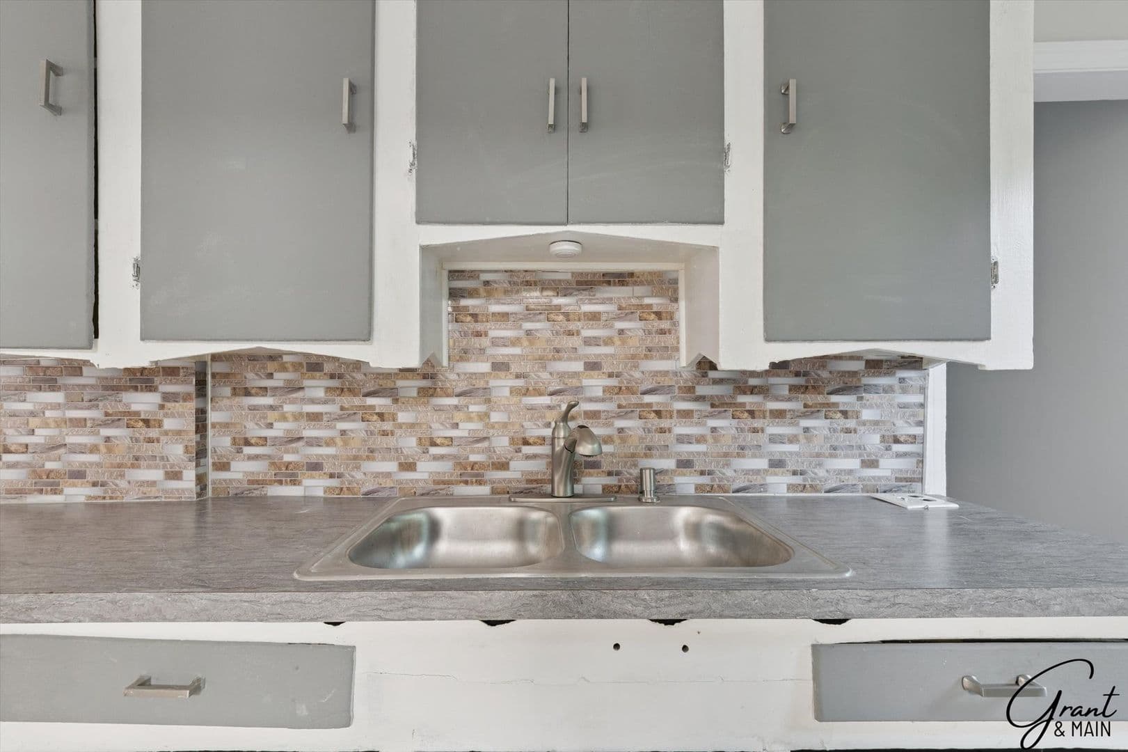 Detroit House: 4082 Hereford
