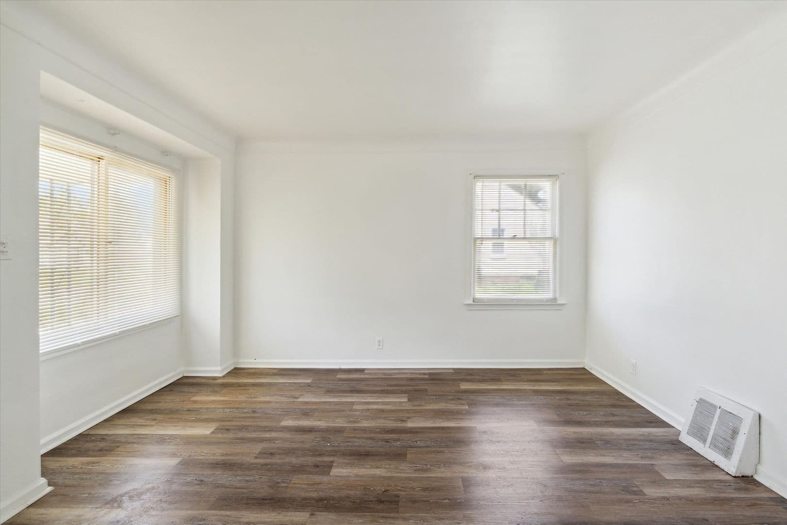 Detroit House: 19400 Harlow