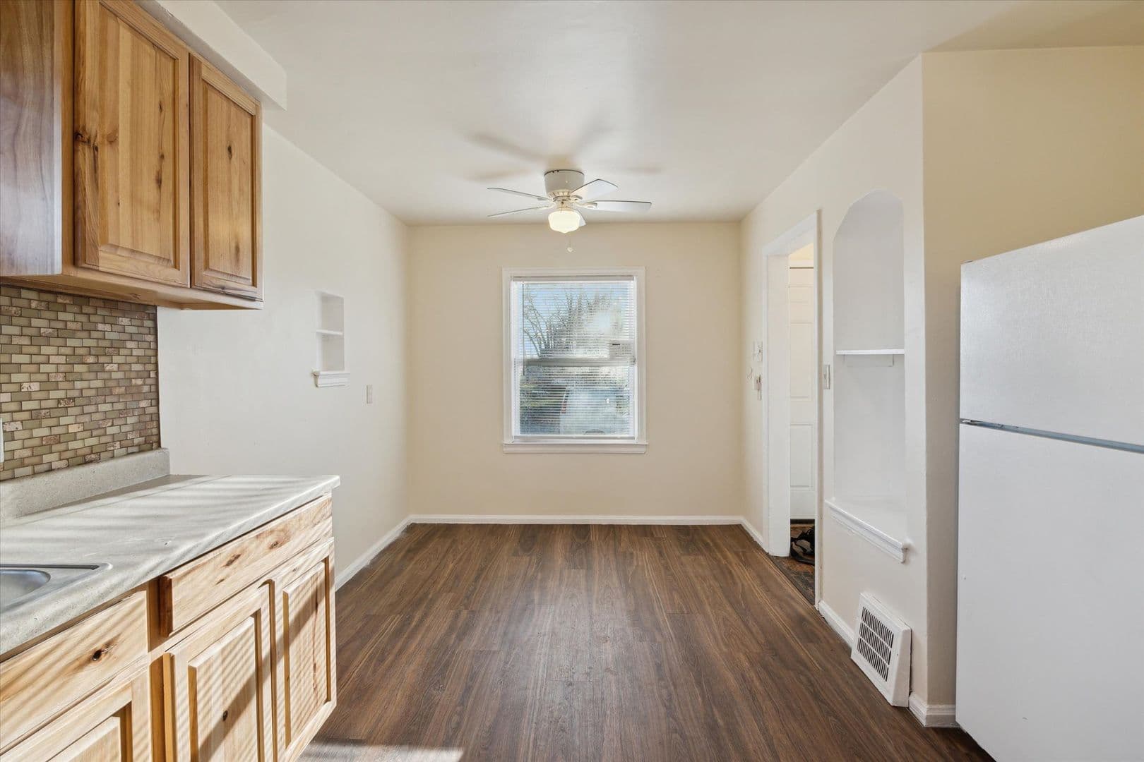 Detroit House: 8615 Strathmoor