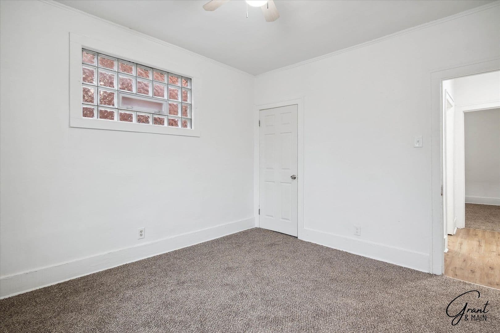 Detroit Apartment: 2433 Pasadena St.