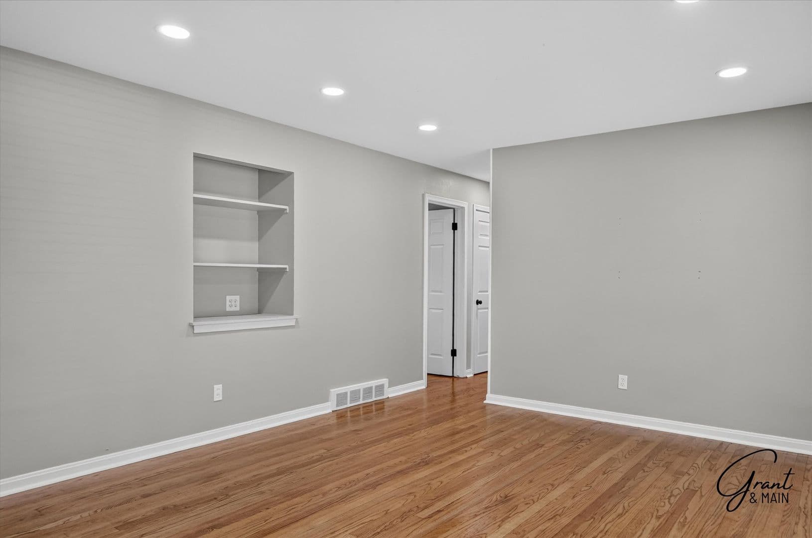 Saint Clair Shores House: 22854 Lingemann St.