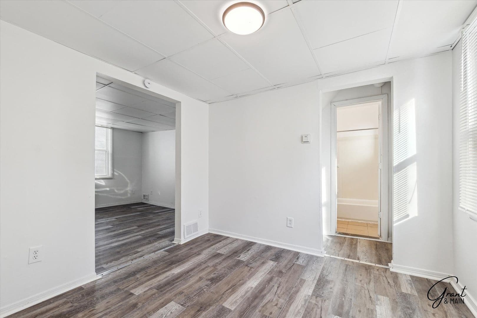 Warren House: 2615 Emmons