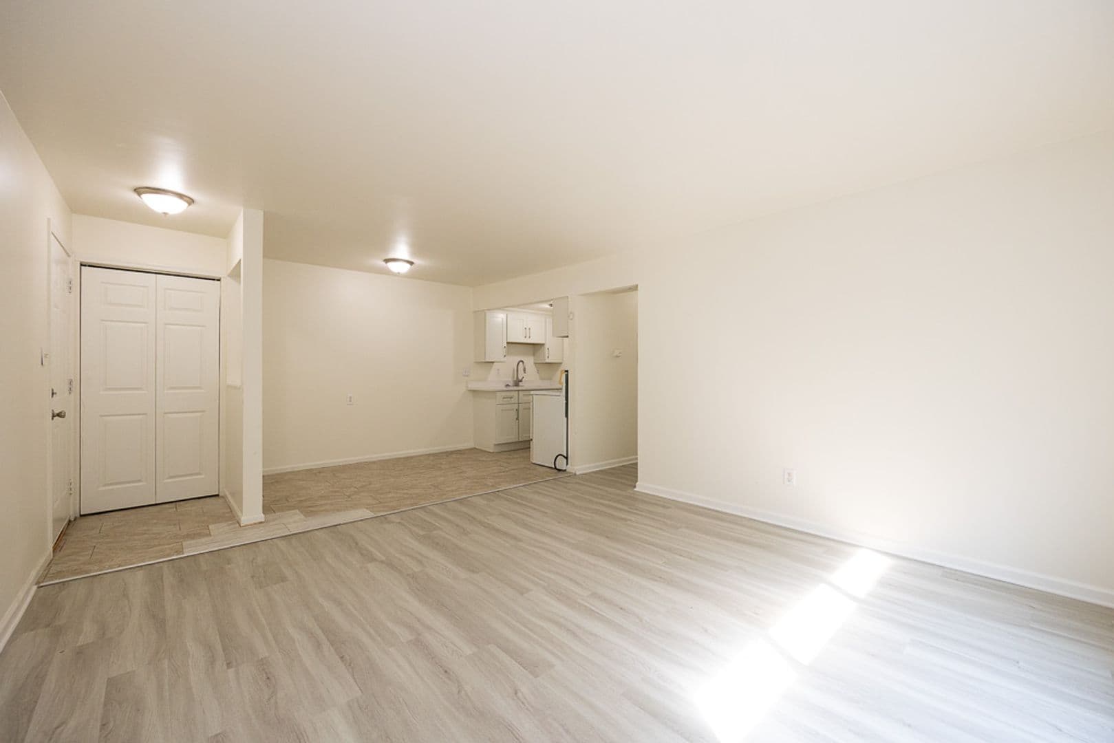 Detroit Apartment: 22330 W Warren