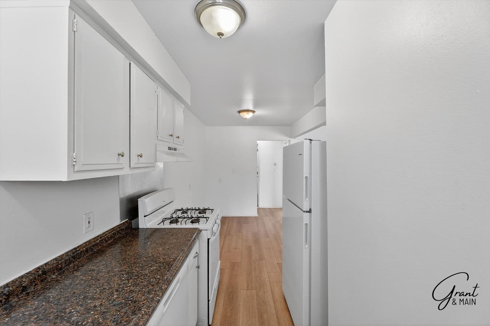 Garden City Apartment: 6409 Middlebelt