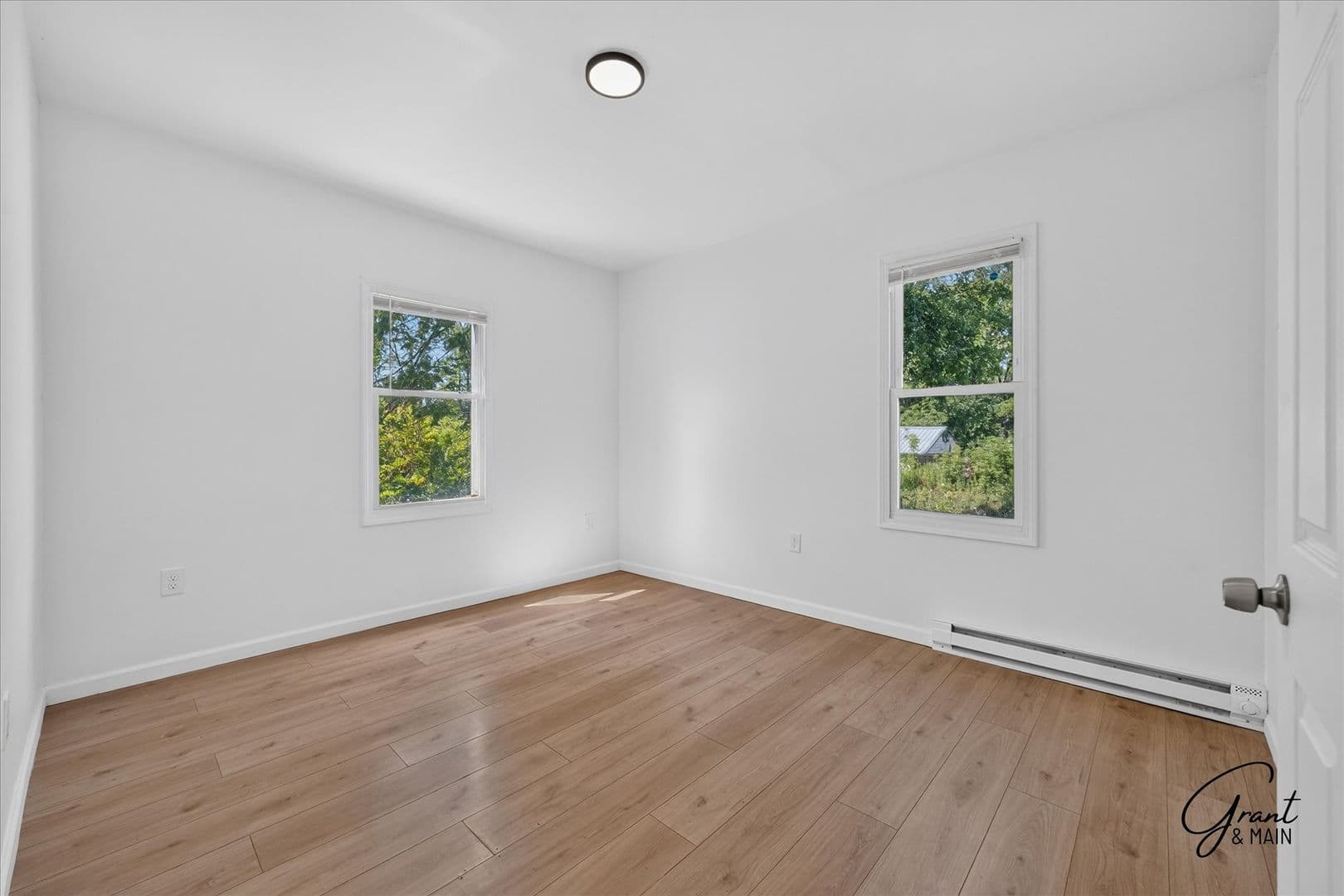Detroit Apartment: 12932 Greiner