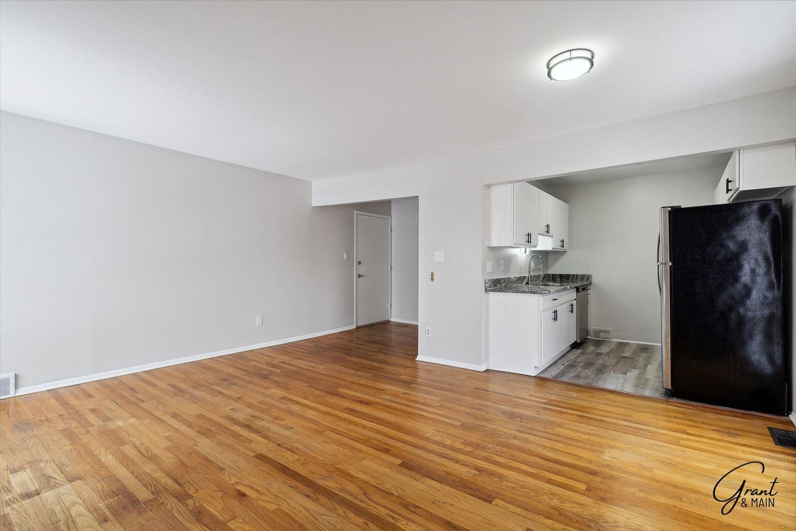 Ferndale Apartment: 494 E. Breckenridge