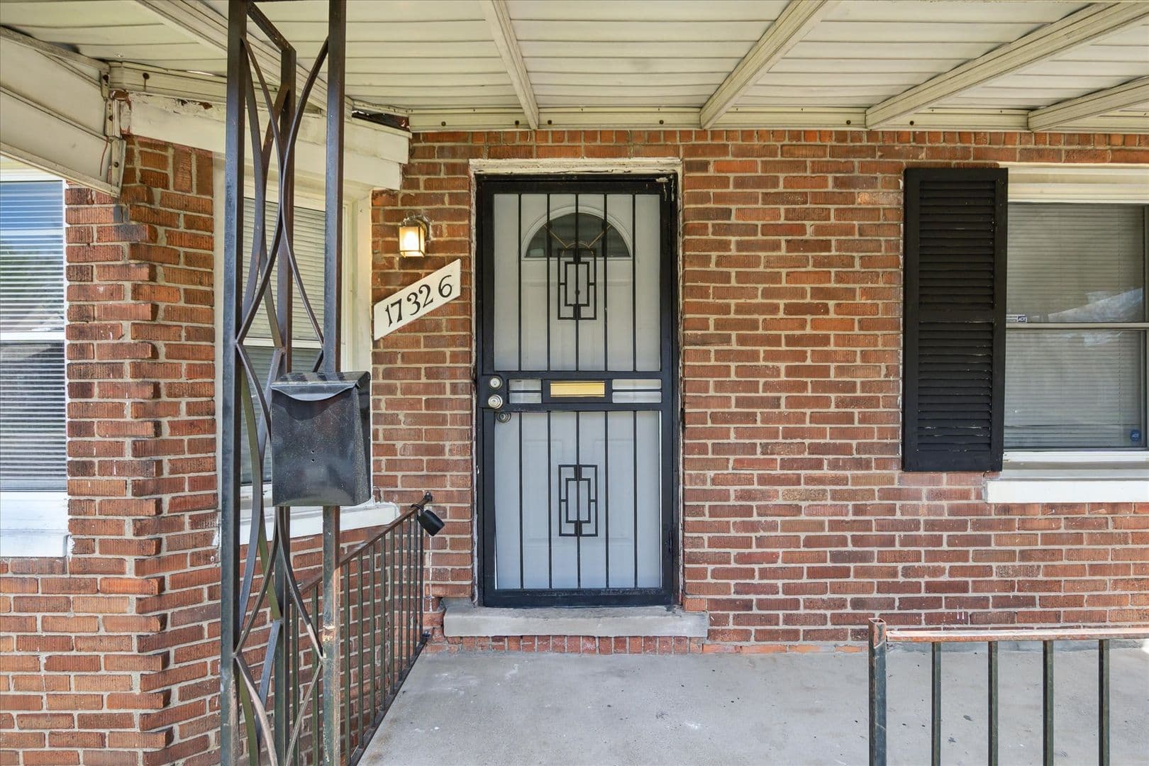 Detroit House: 17326 Mansfield